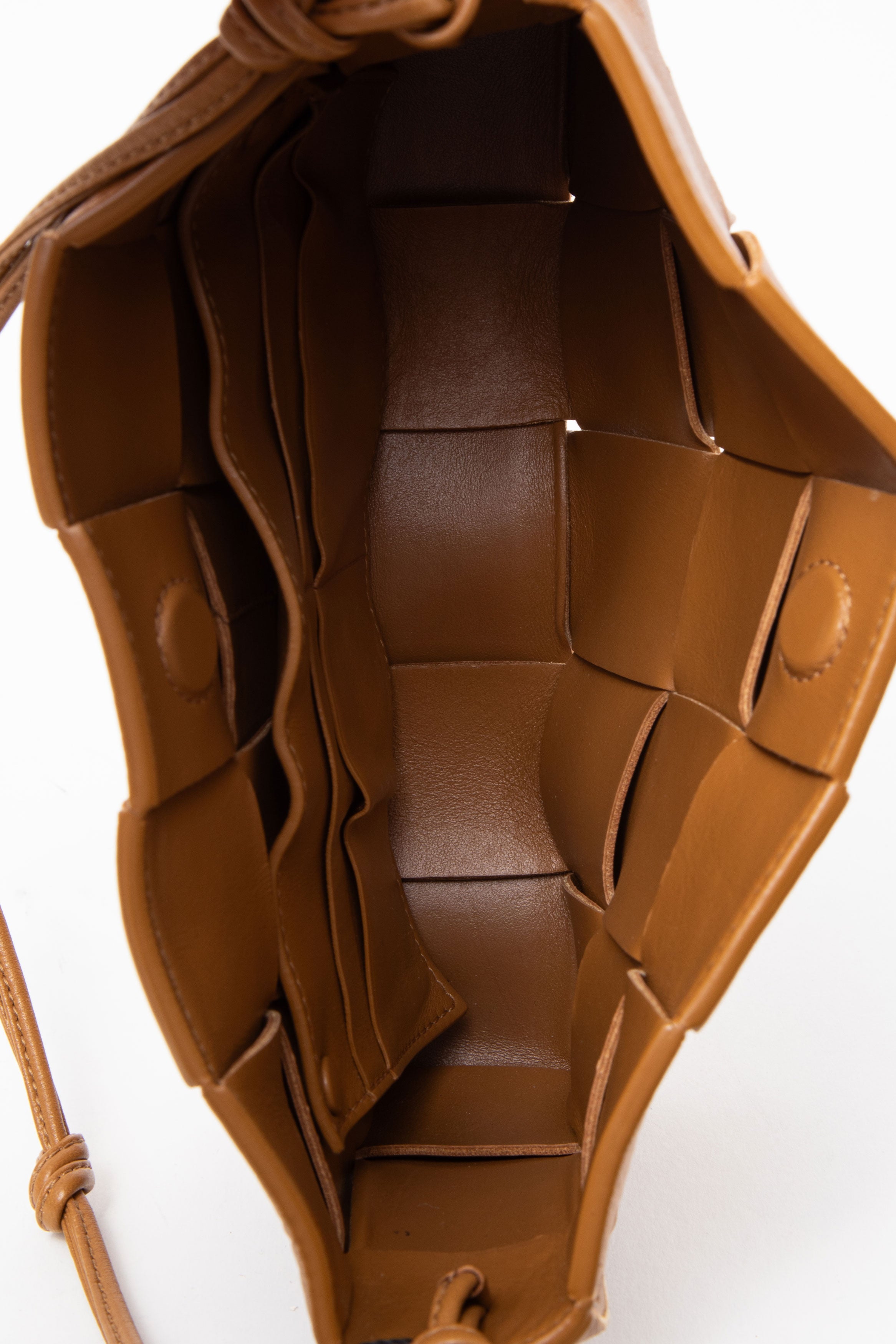 Bottega Veneta Calfskin Maxi Intrecciato Cassette Pouch On Strap Caramel