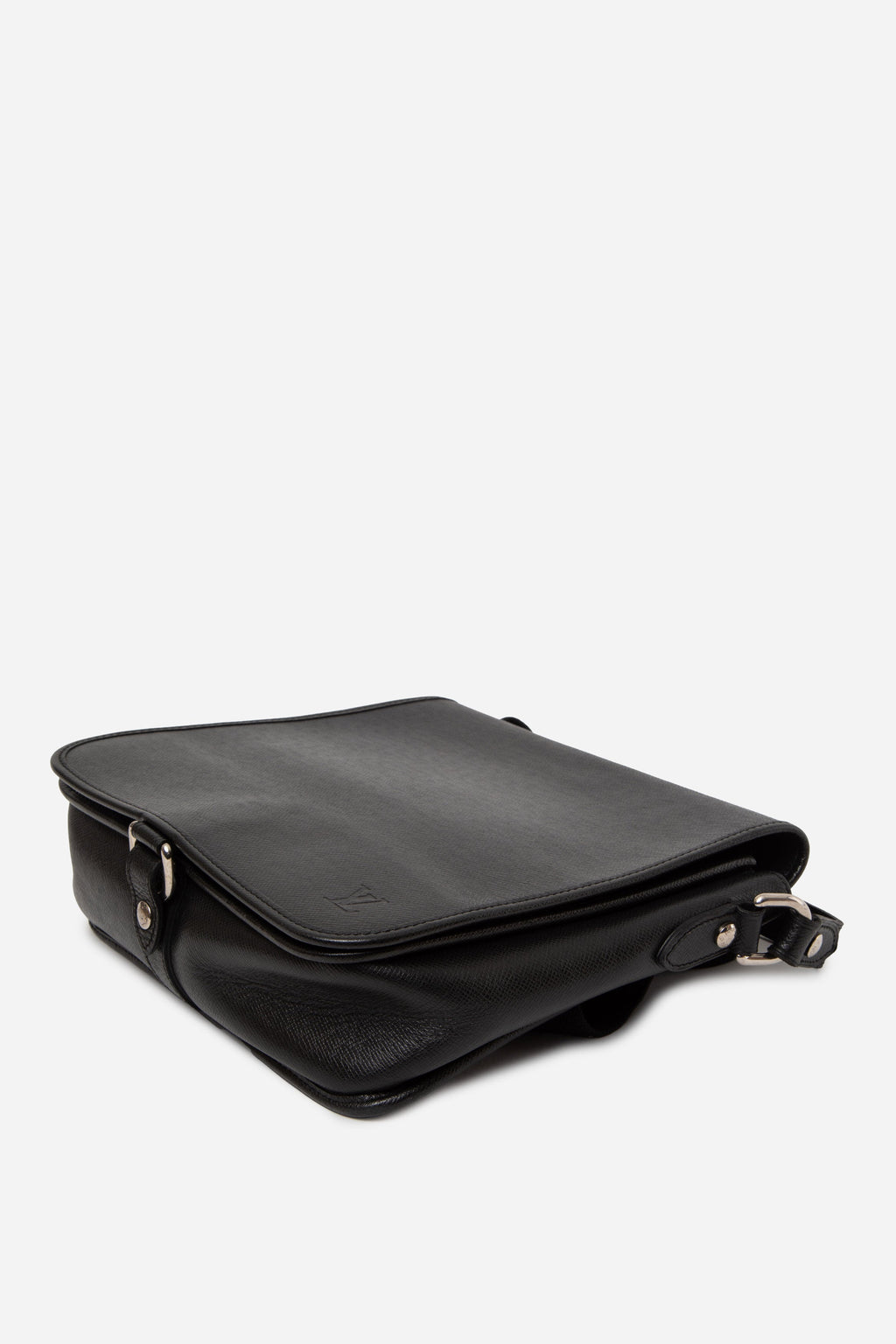 Louis Vuitton 2007 Black Taiga Andrei Messenger Bag