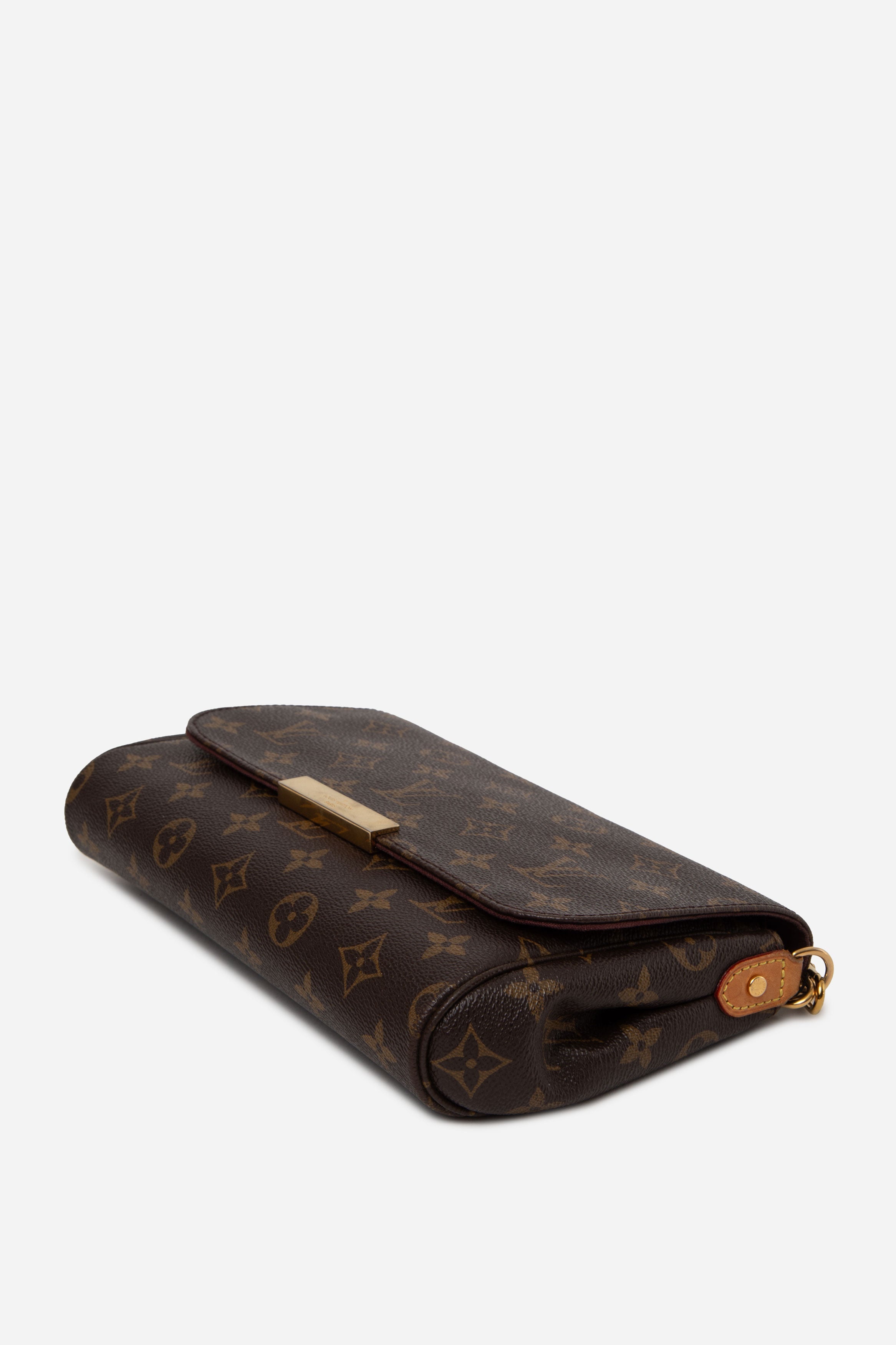 Louis Vuitton 2018 Monogram Favorite MM Crossbody Bag