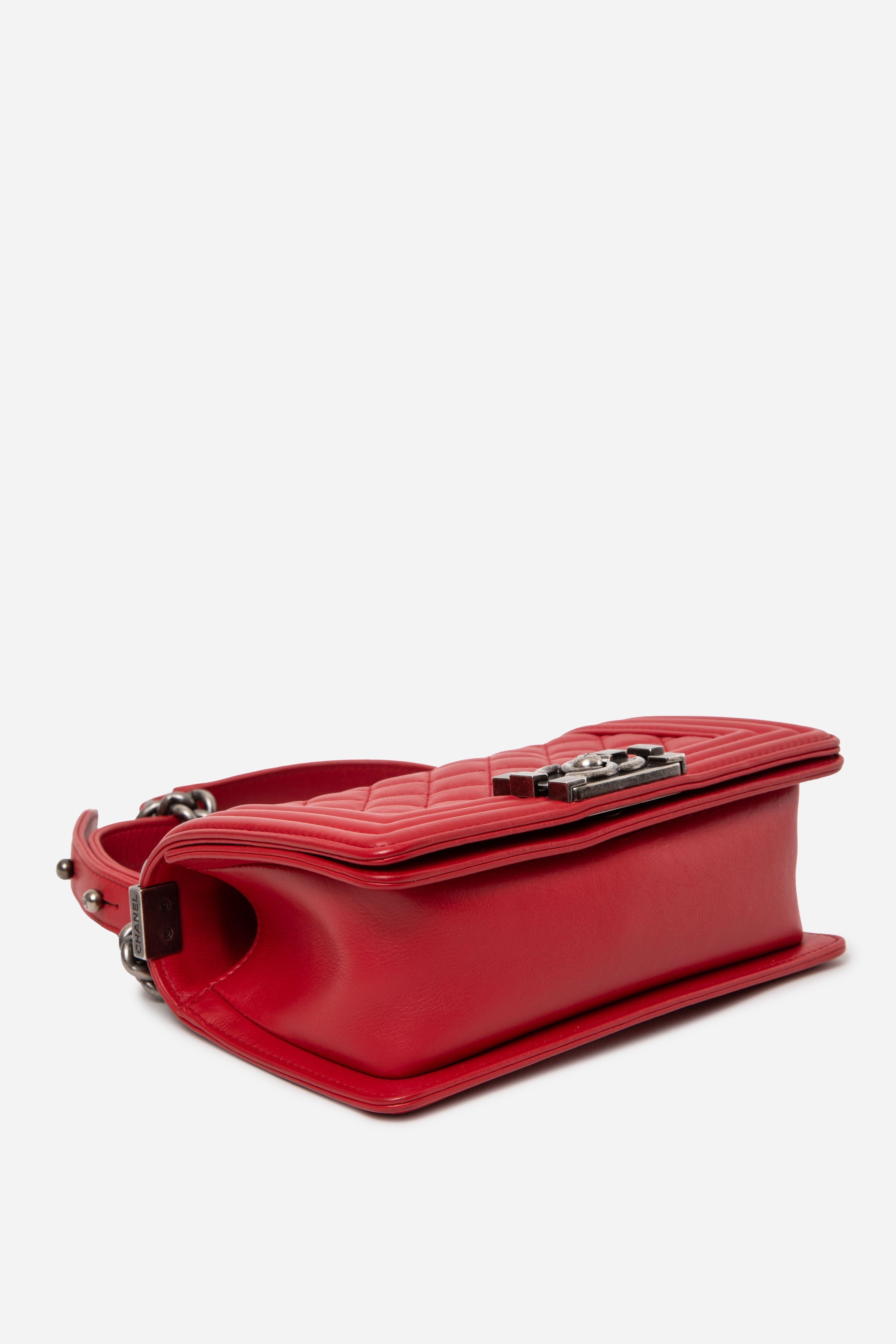 Pre-Owned Chanel 2013 Calfskin Small Flap Boy Bag Red