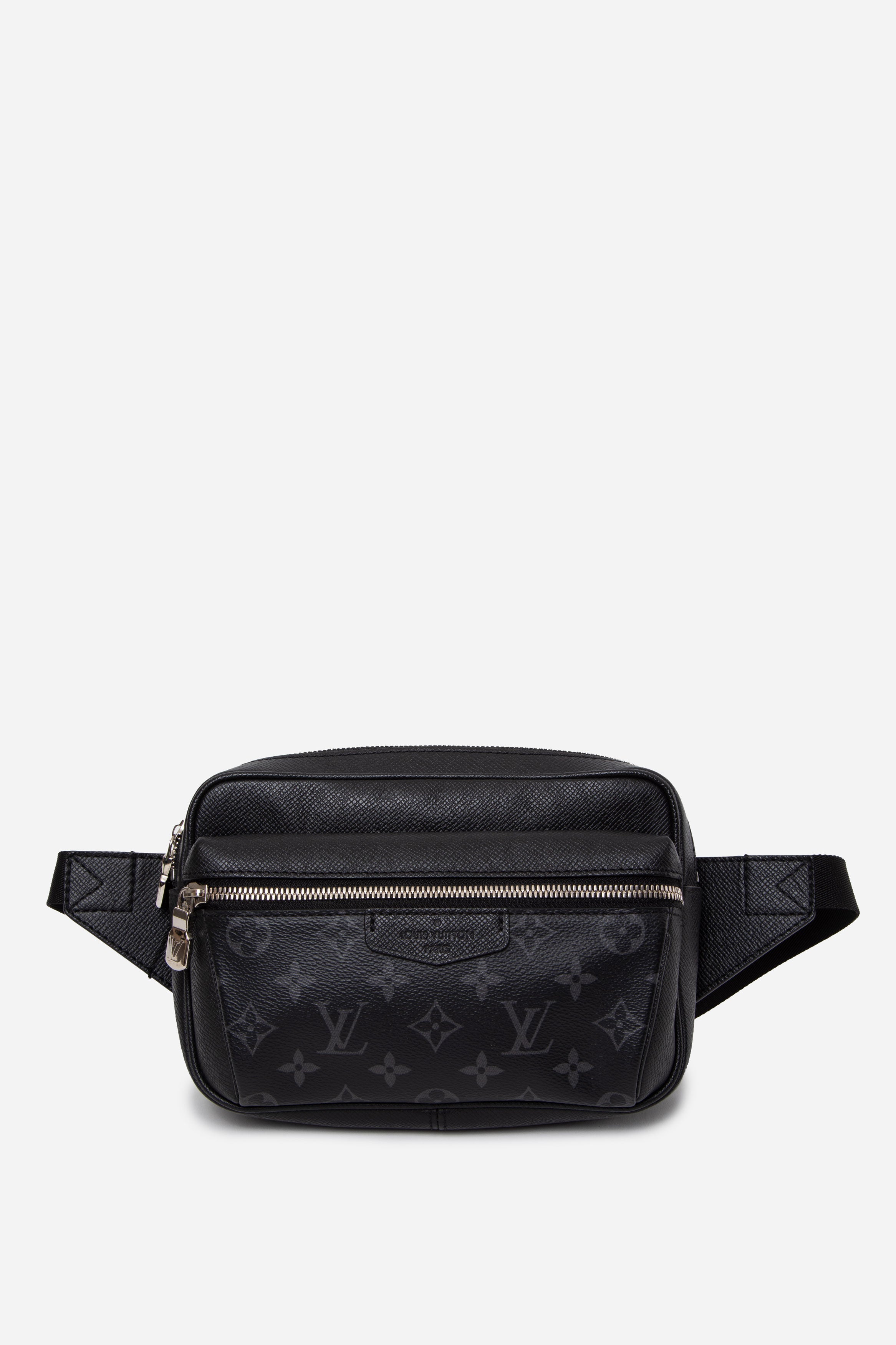 Louis Vuitton 2019 Taiga Monogram Outdoor Bumbag Black