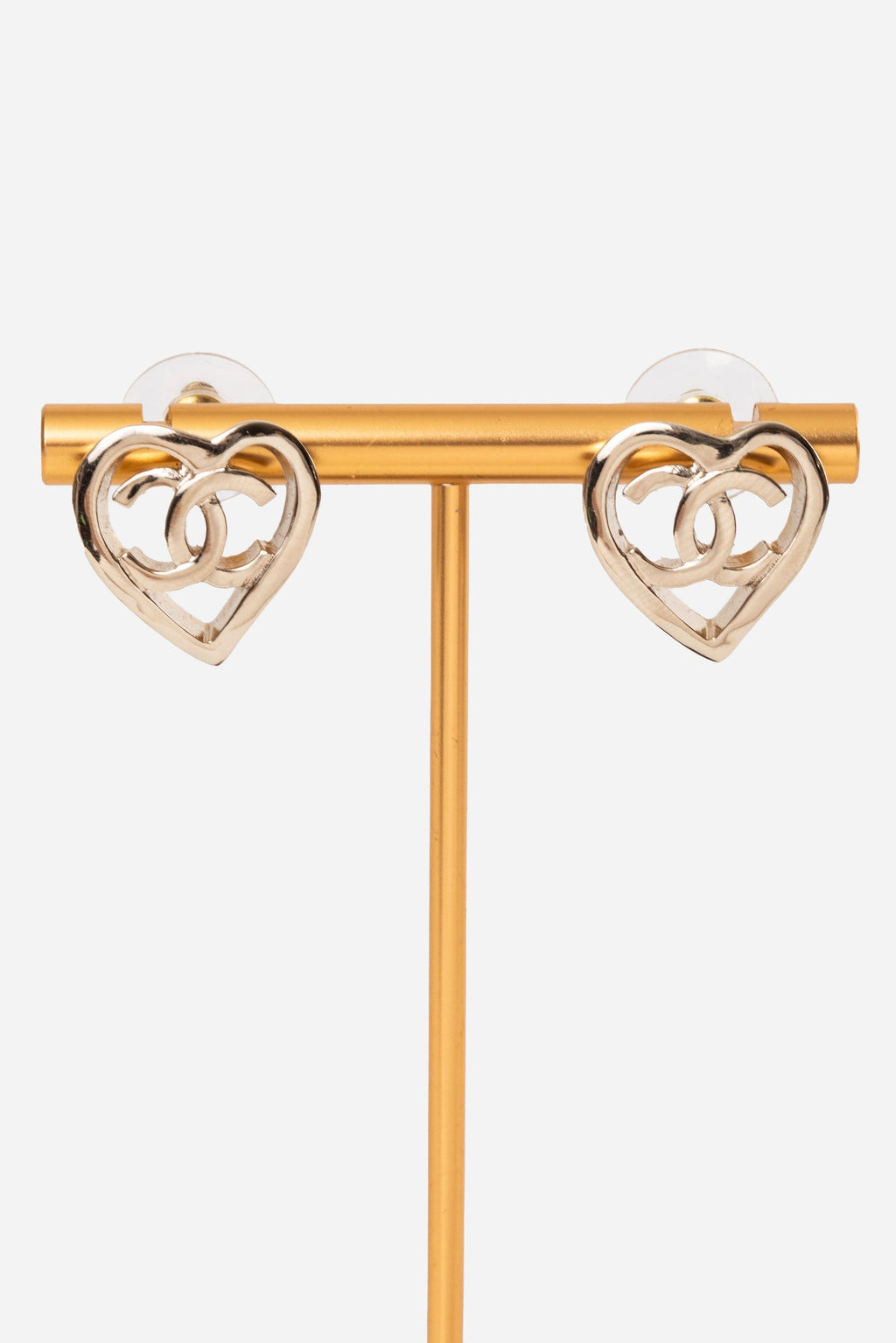 Pre-Owned Chanel 2022 CC Heart Metal Earrings