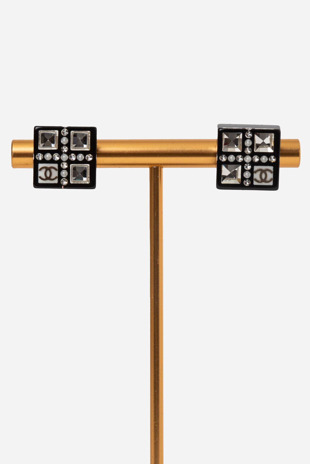Pre-Owned Chanel 2019 Black Resin Square Crystal Stud Earrings