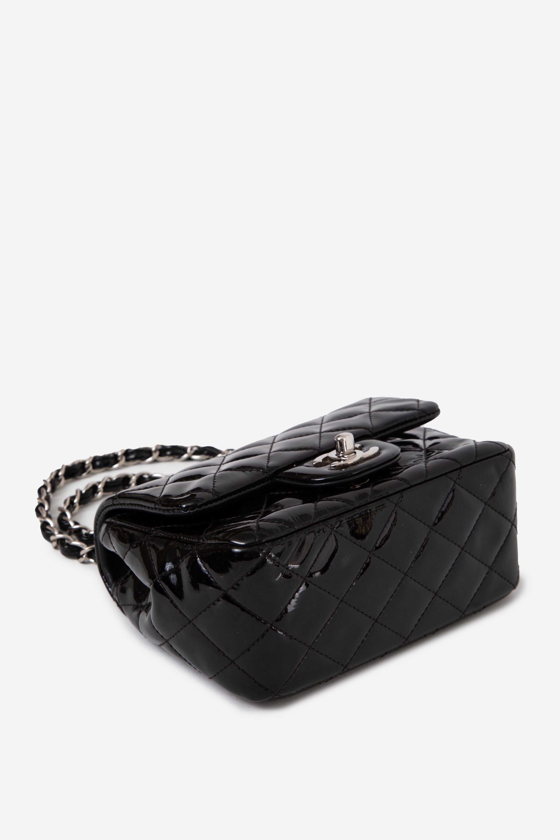 Pre-Owned Chanel Black Patent 2014-2015 Mini Square Crossbody Bag