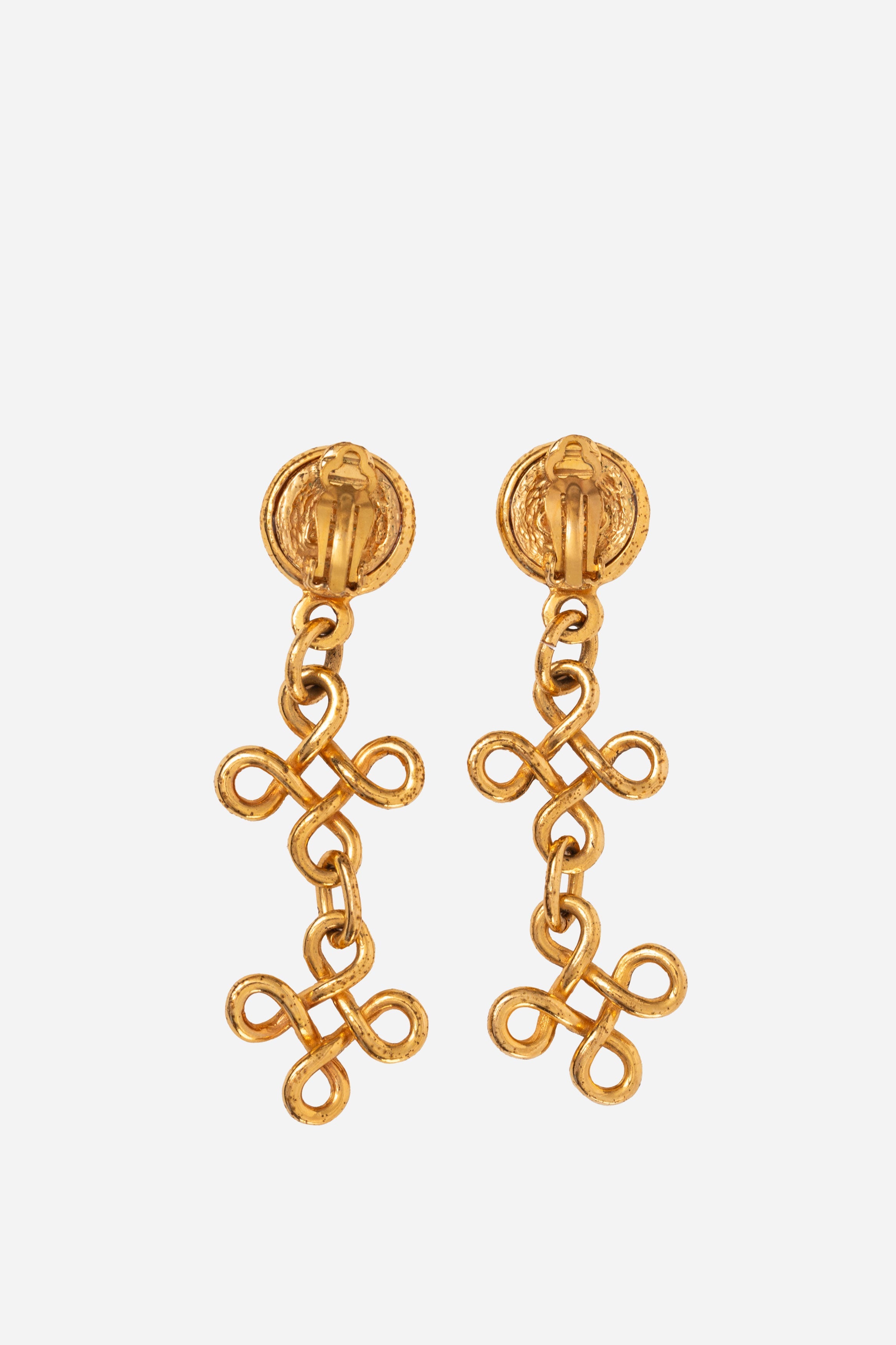 Pre-Owned CHANEL 1993 Dangle Earrings Gold Clip-On