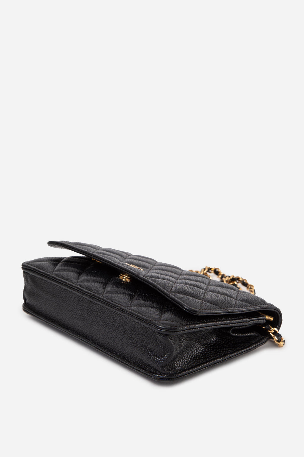 Pre-Owned Chanel Black 2019 Caviar Wallet On Chain