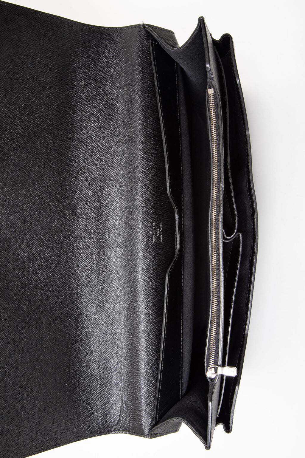 Louis Vuitton 2008 Taiga Neo Robusto 2 Compartment Briefcase
