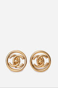 Pre-Owned Chanel 1997 Button TurnLock Clip-On
