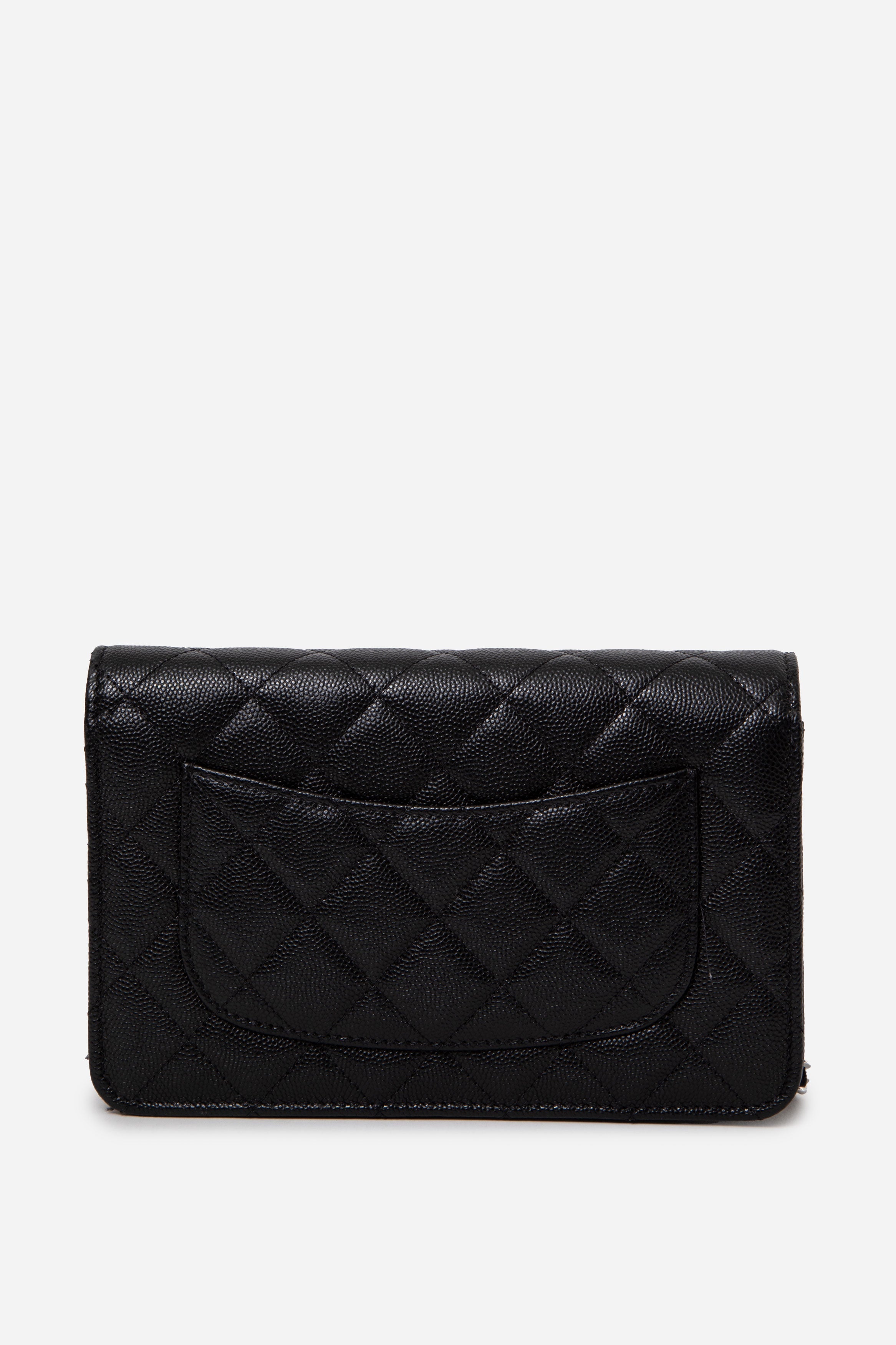Pre-Owned Chanel 25C Black Caviar Wallet On Chain