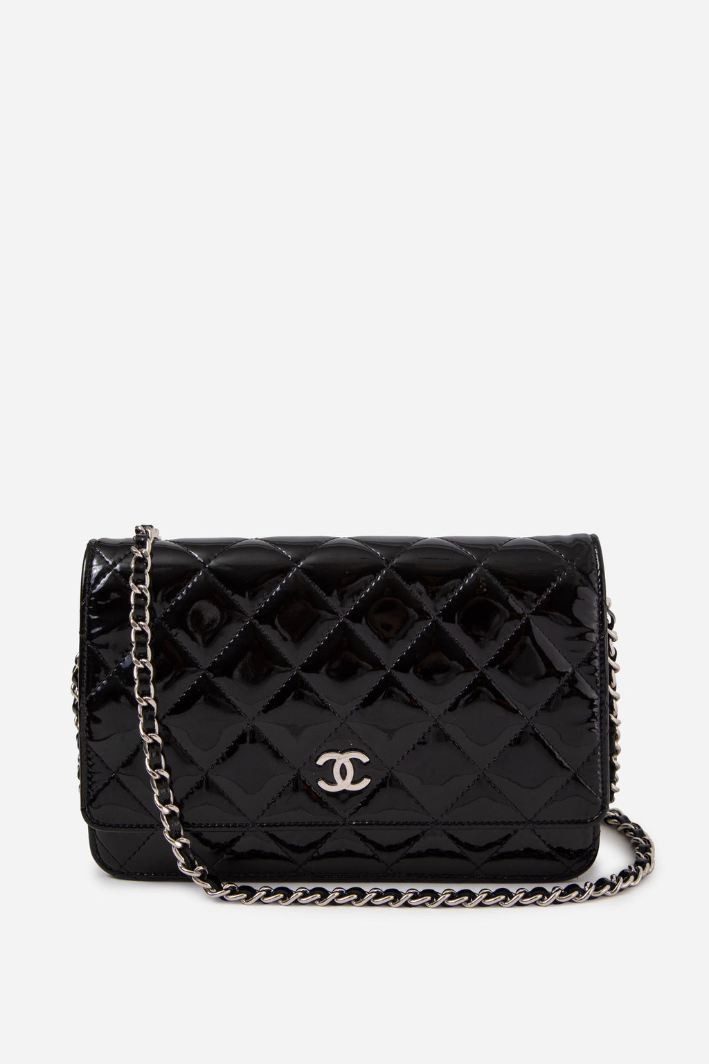 Pre-Owned CHANEL 2011 Black Patent Classic Wallet On Chain