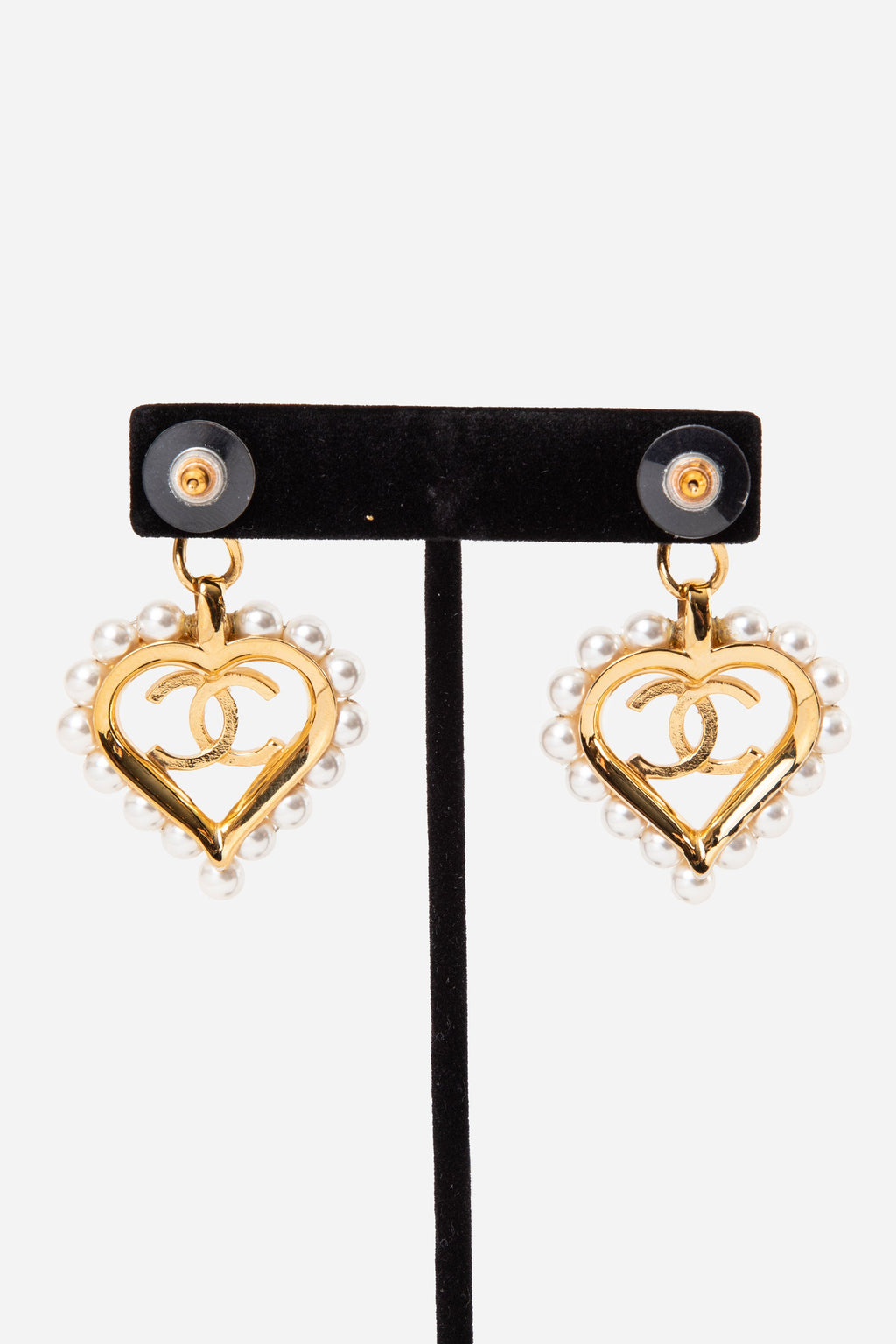 Pre-Owned Chanel 2019 Pearl Heart CC Drop Earrings