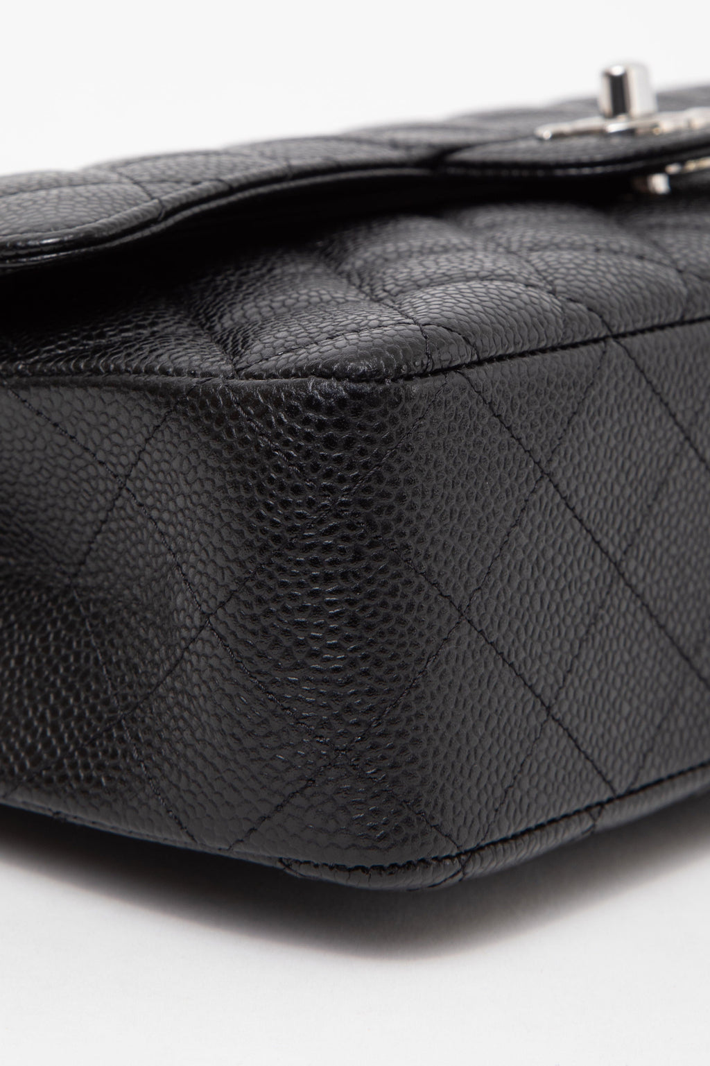 Pre-Owned Chanel 2023 Black Caviar Medium Classic Double Flap Bag