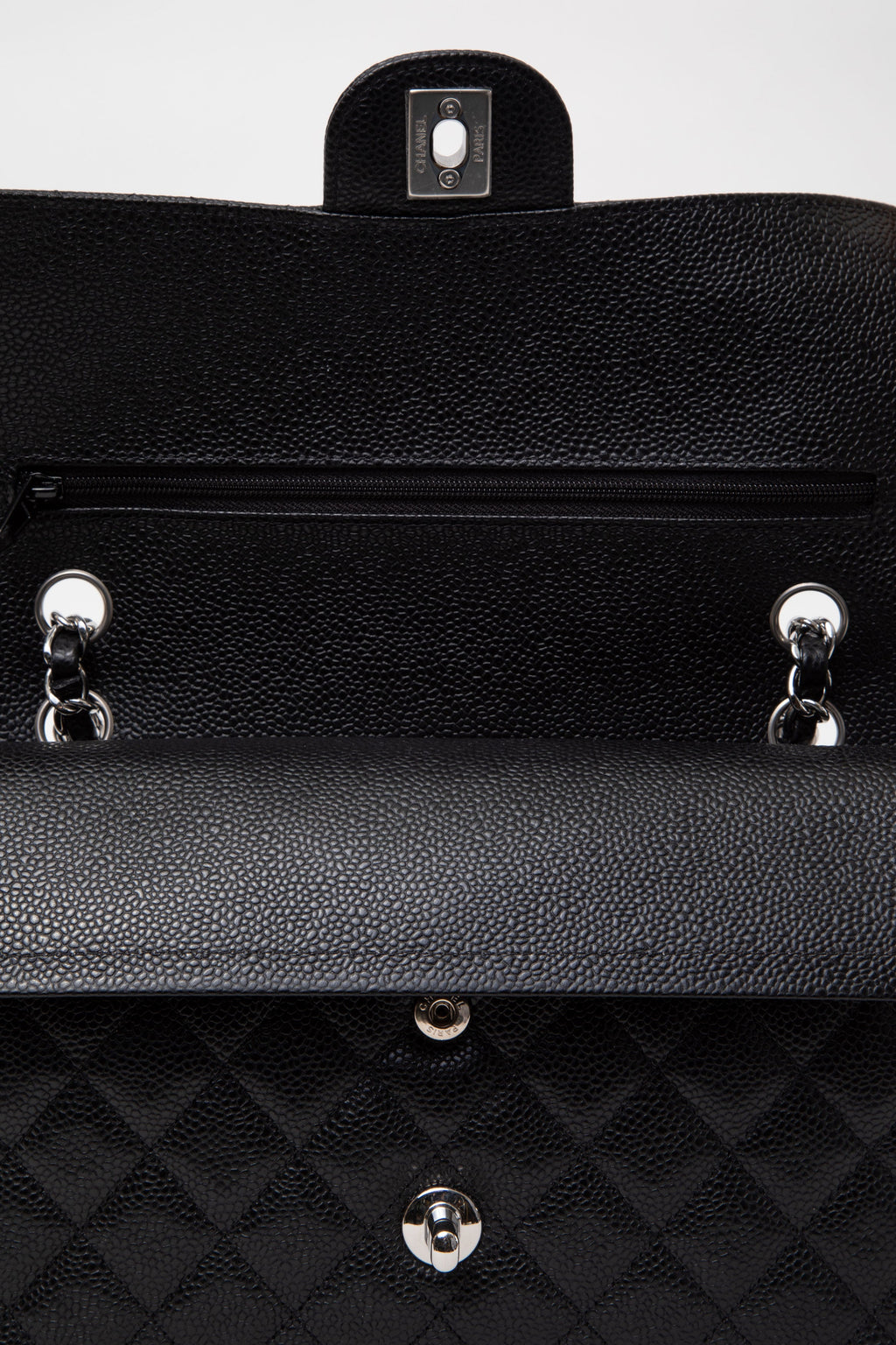 Pre-Owned Chanel 2023 Black Caviar Medium Classic Double Flap Bag