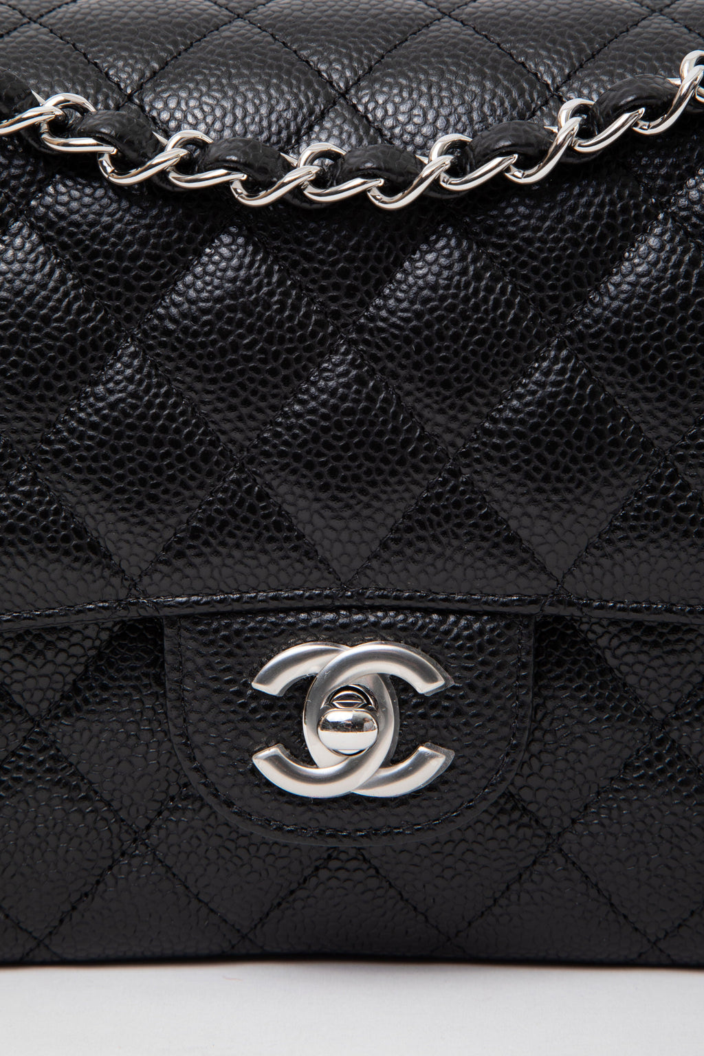 Pre-Owned Chanel 2023 Black Caviar Medium Classic Double Flap Bag