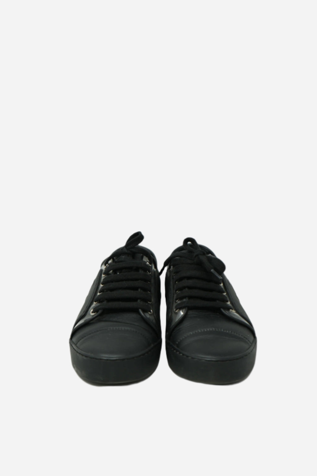 Pre-Owned Chanel Black Leather Sneakers Size 36
