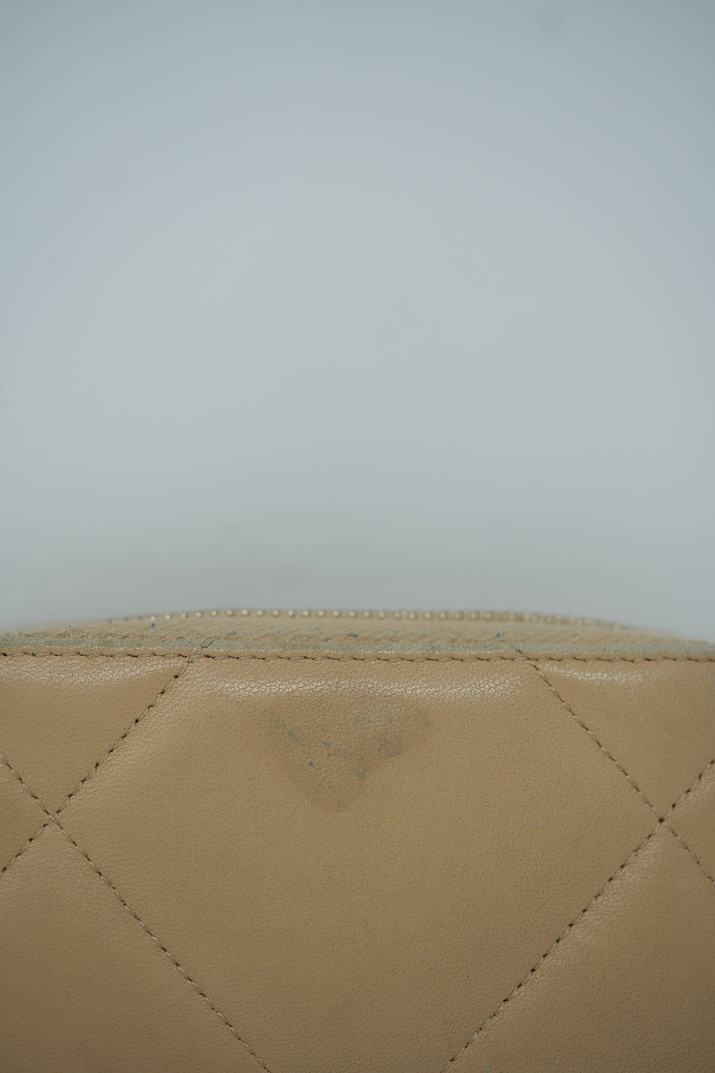Pre-Owned Chanel Lambskin 19 Card Holder