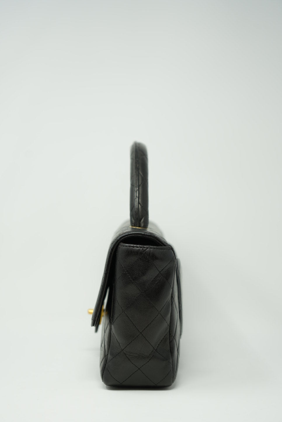 Pre-Owned Chanel Lambskin Quilted Top Handle Bag