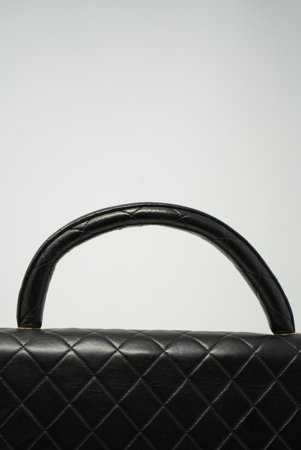 Pre-Owned Chanel Lambskin Quilted Top Handle Bag