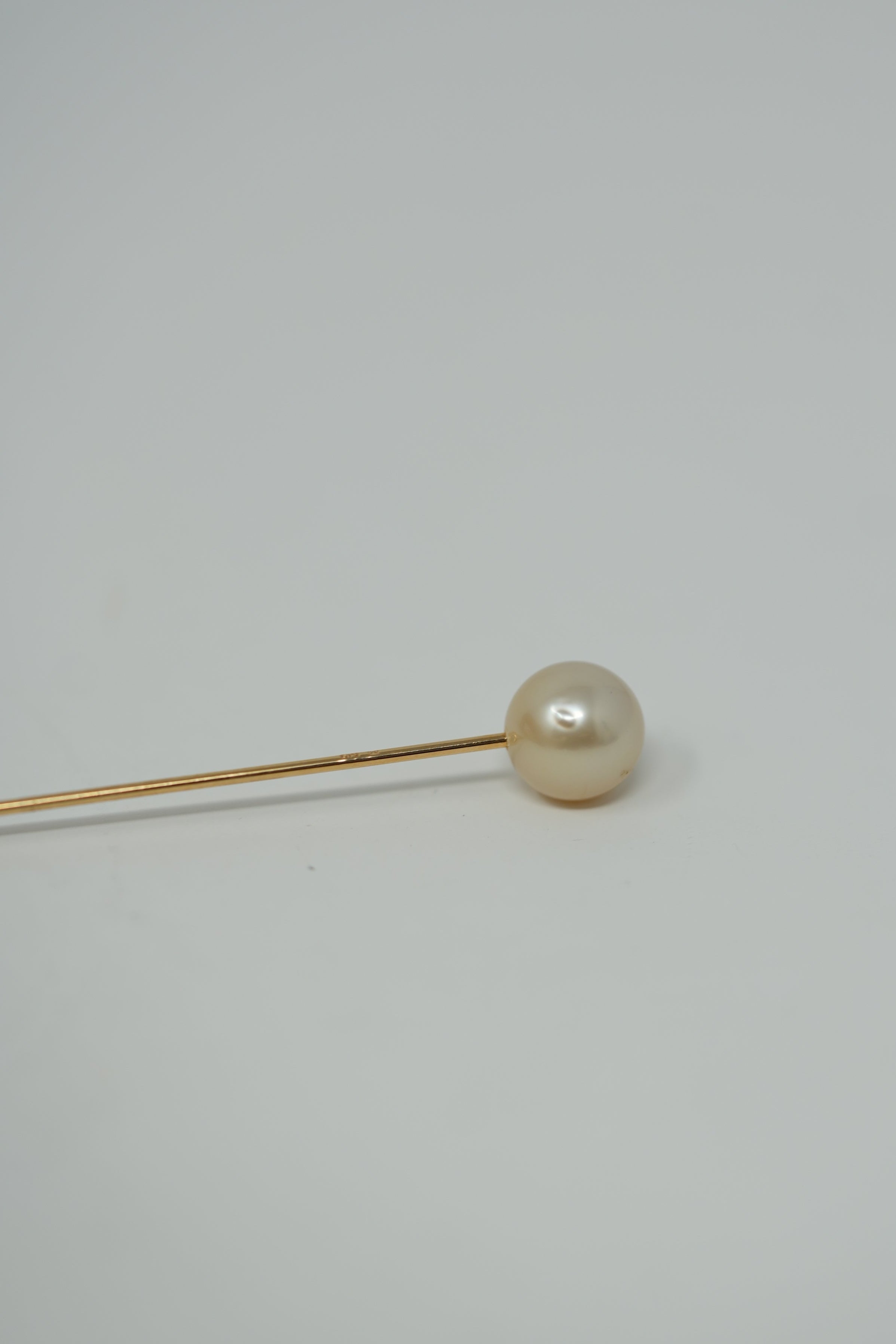 Mikimoto Single Pearl Brooch K18
