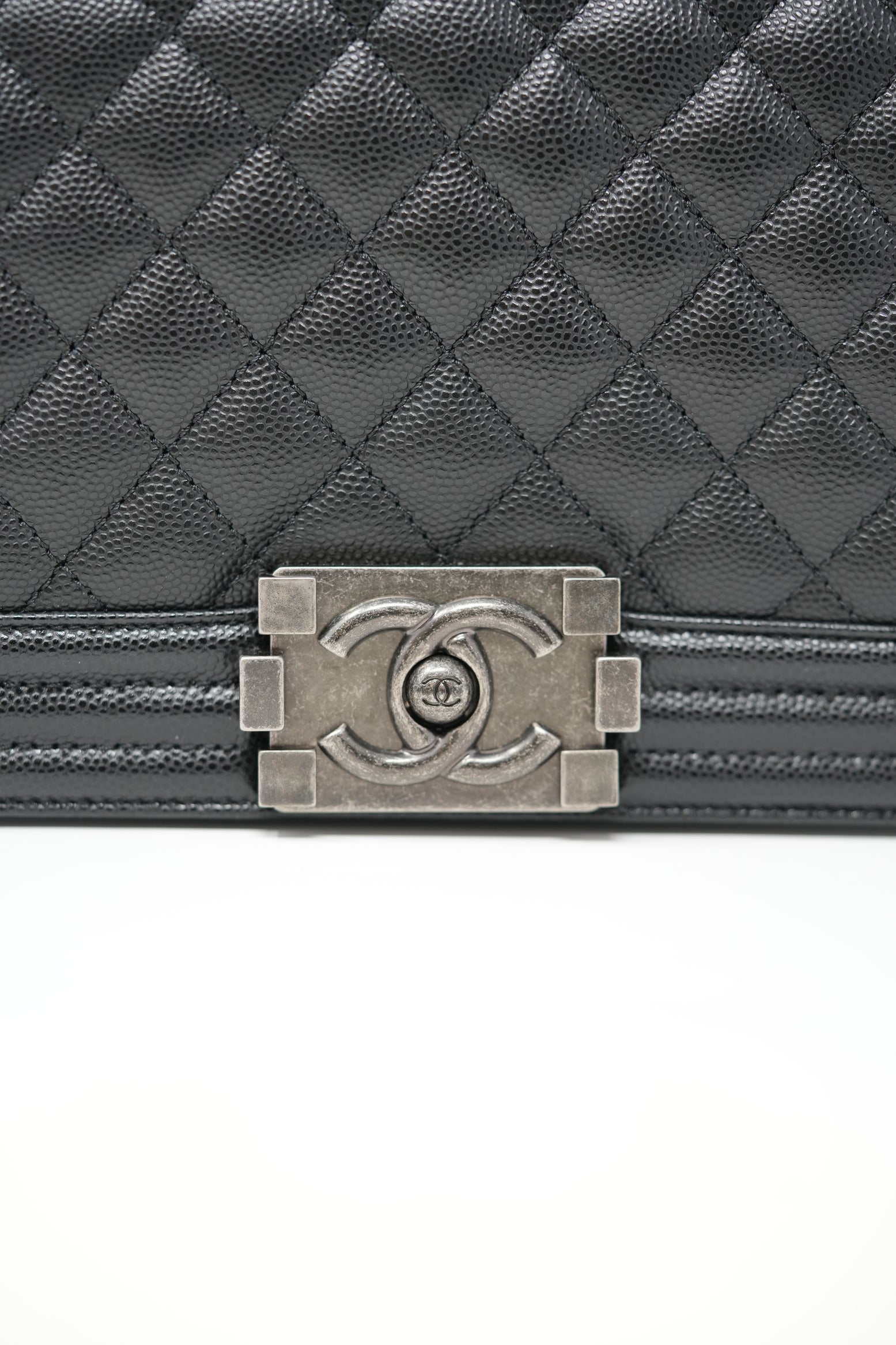 Pre-owned Chanel 2022-2023 Boy Bag Medium