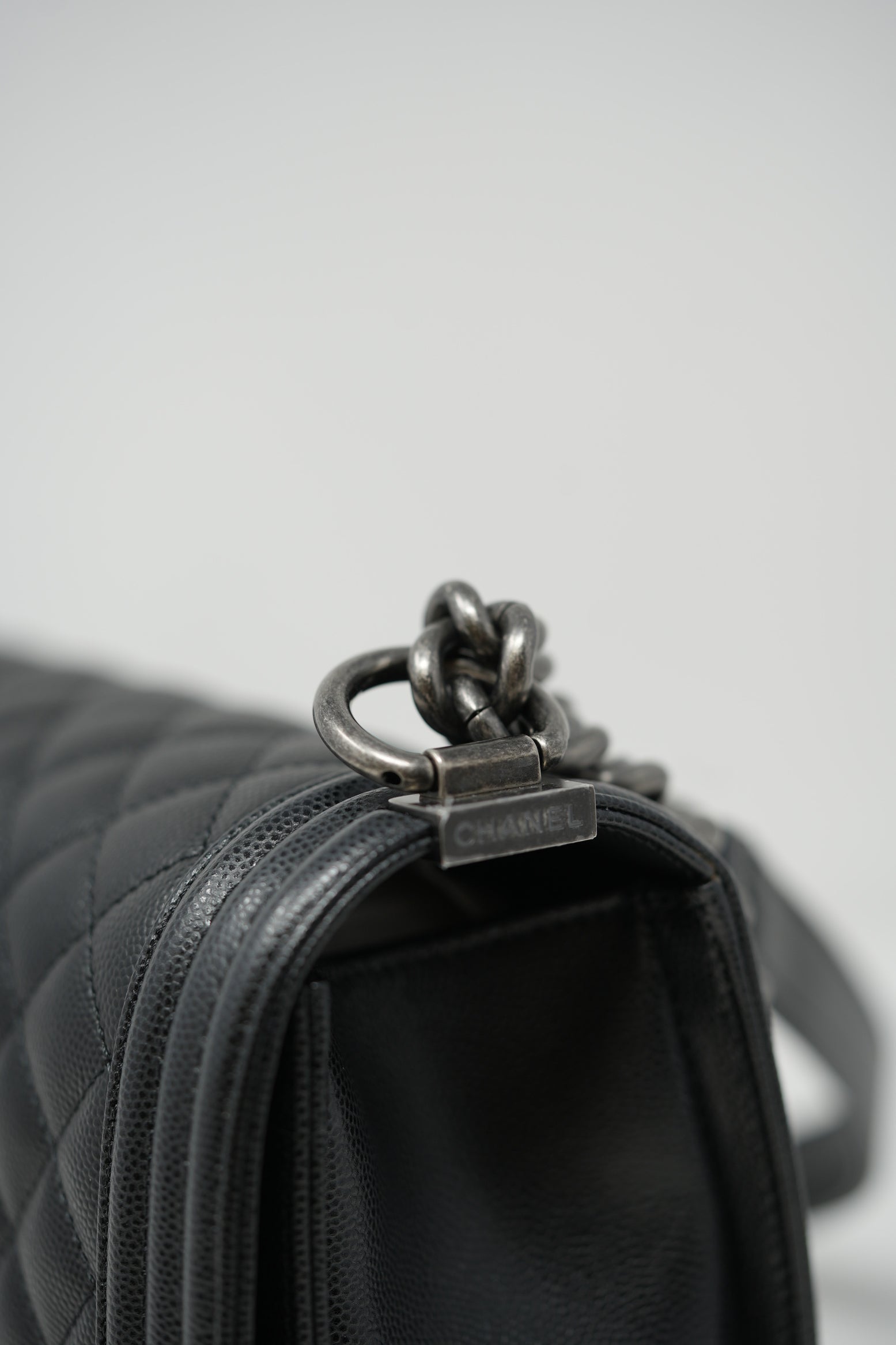 Pre-owned Chanel 2022-2023 Boy Bag Medium