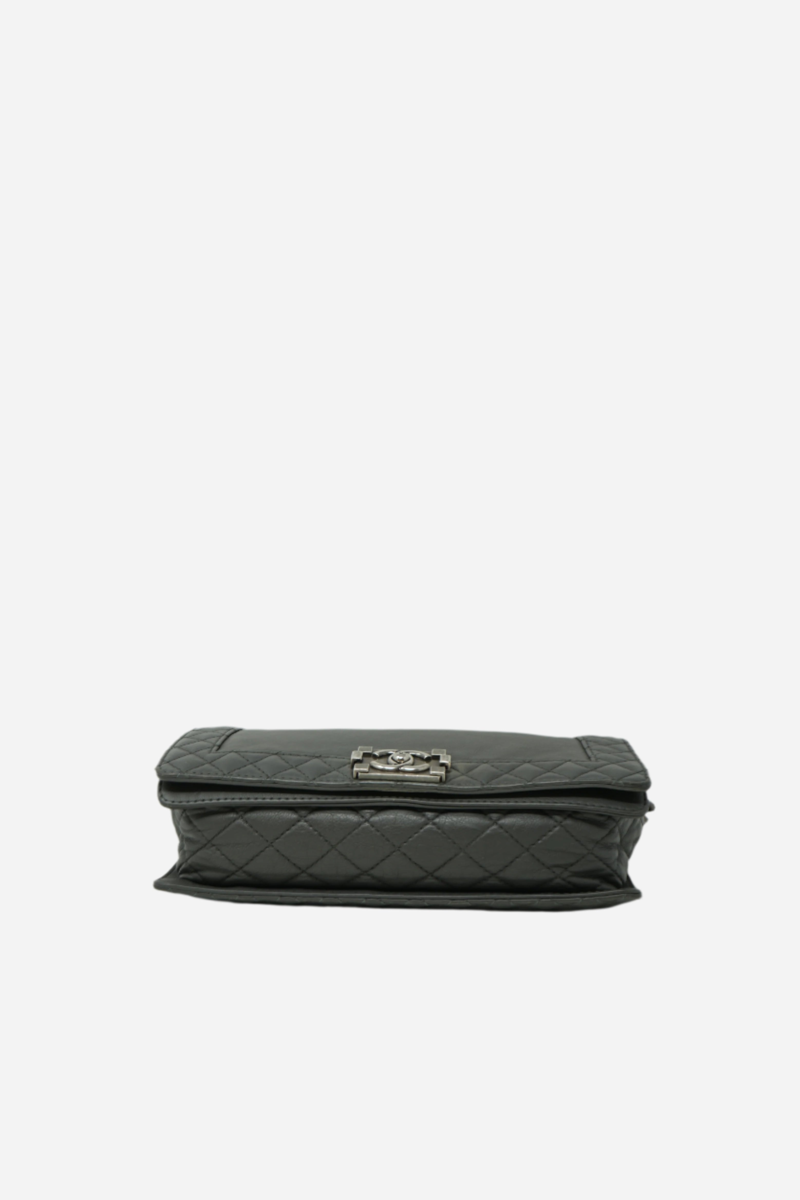Pre-owned Chanel Medium Reverso Boy Calf