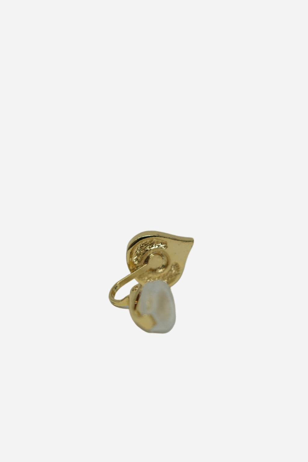 Christian Dior Heart Rhinestone Earring Clip-on