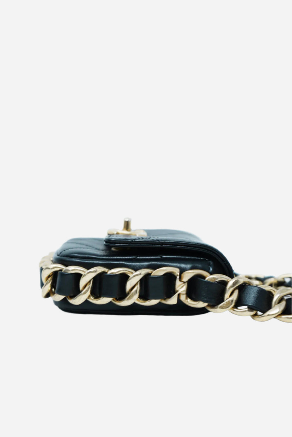 Pre-Owned Chanel 2022 Black Calfskin Mini Framing Chain Bag