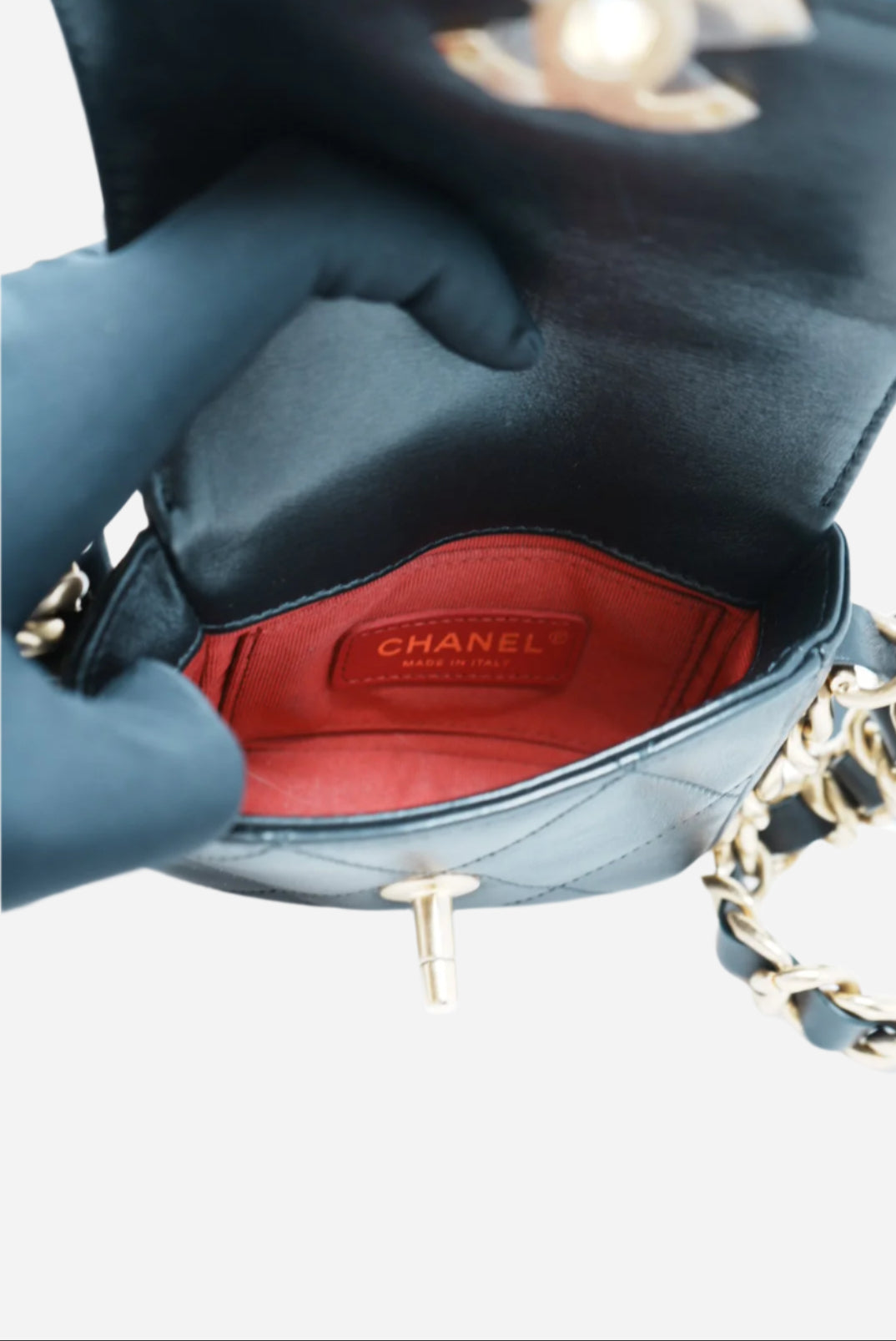Pre-Owned Chanel 2022 Black Calfskin Mini Framing Chain Bag