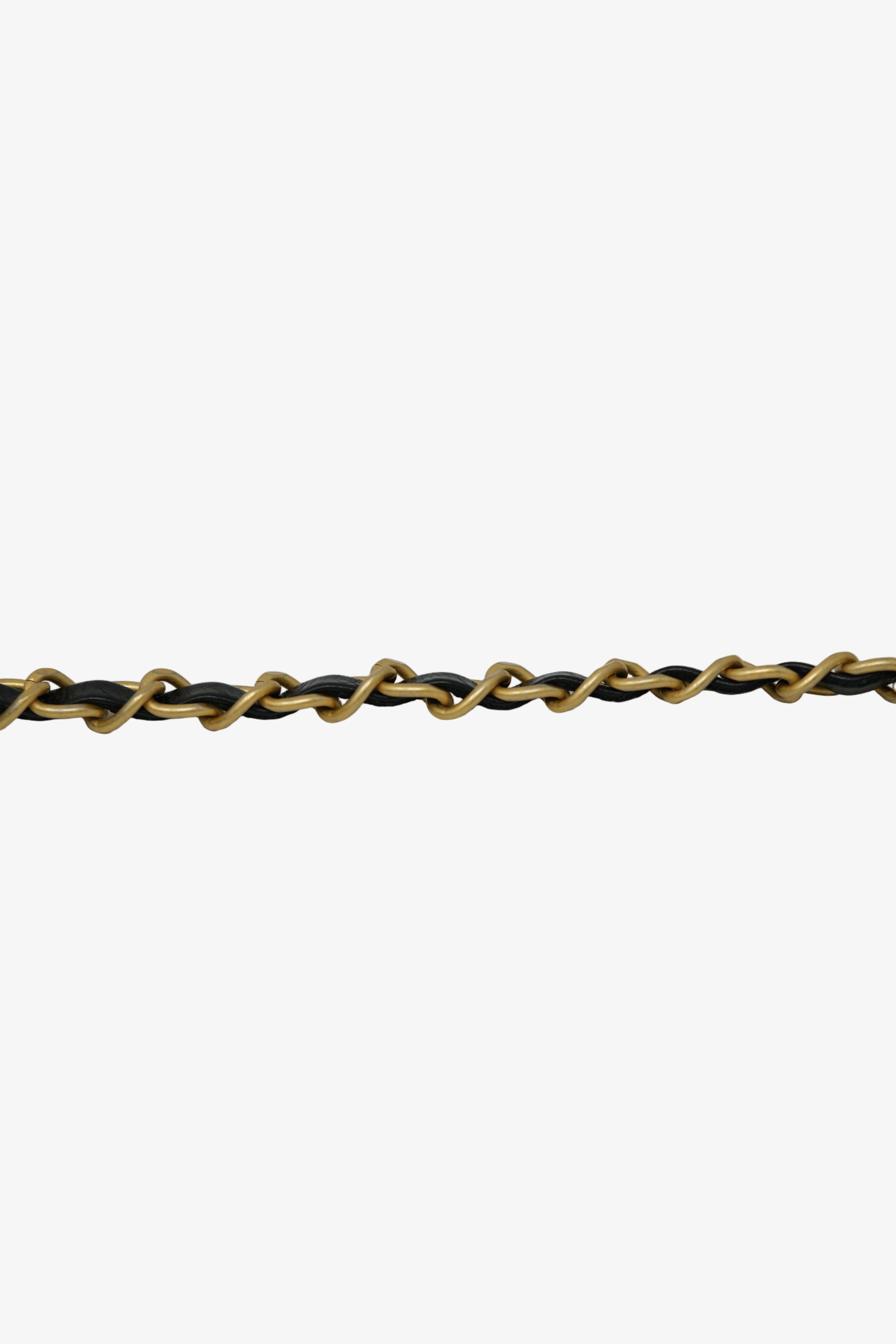 Pre-Owned Chanel Black Medium Chevron Coco Handle With Strap