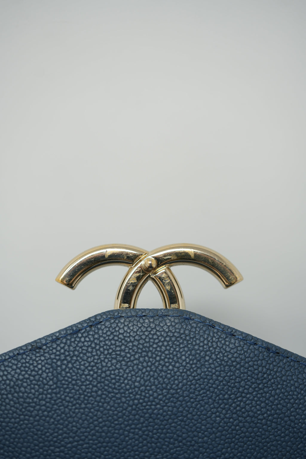 Pre-Owned Chanel 2016 Blue Caviar Cuba Top Handle Flap Bag