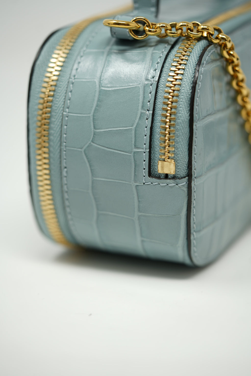 Chloé Blue Leather Crocodile-Embossed Vanity Bag