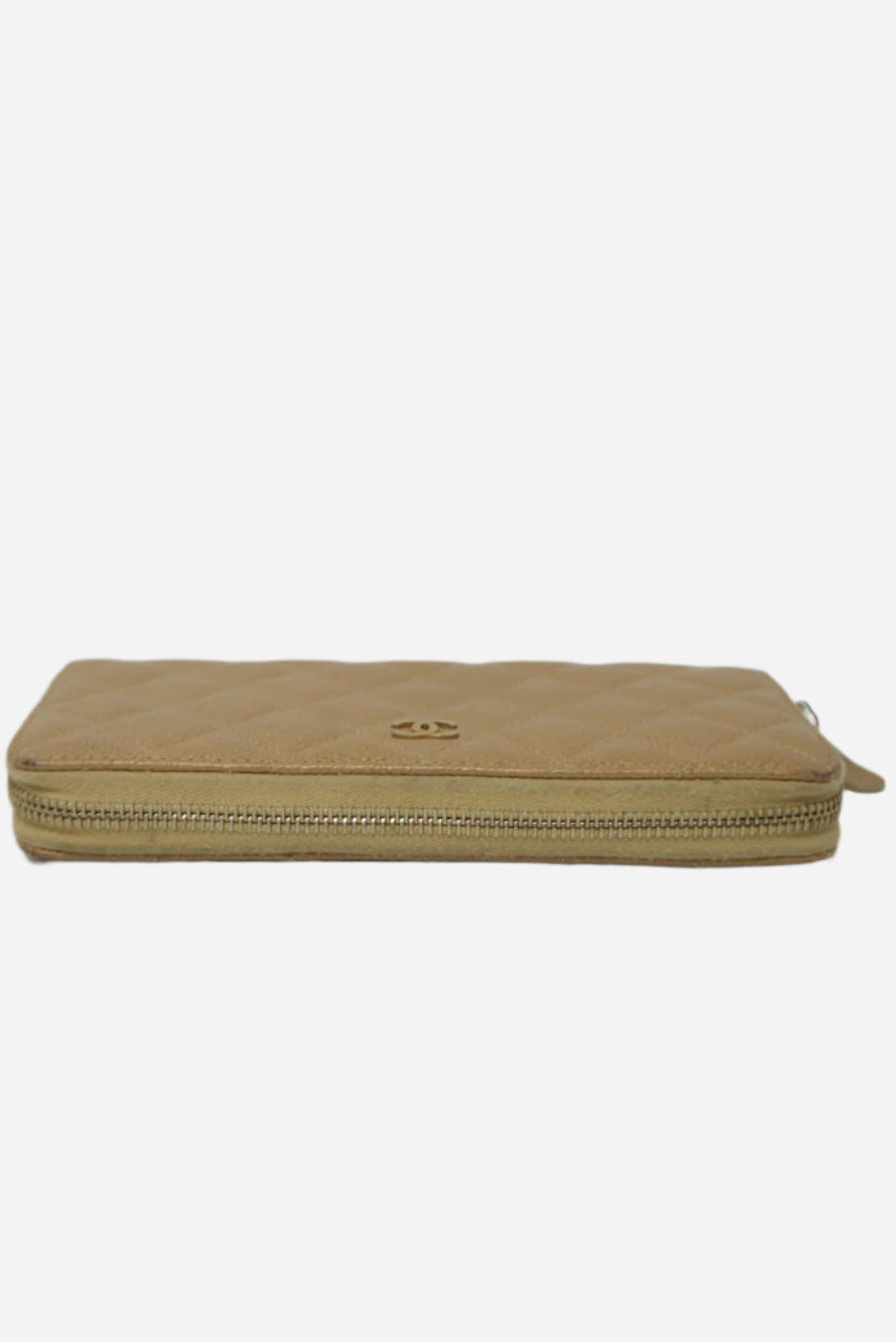 Pre-Owned Chanel 2014-2015 Caviar Long Wallet