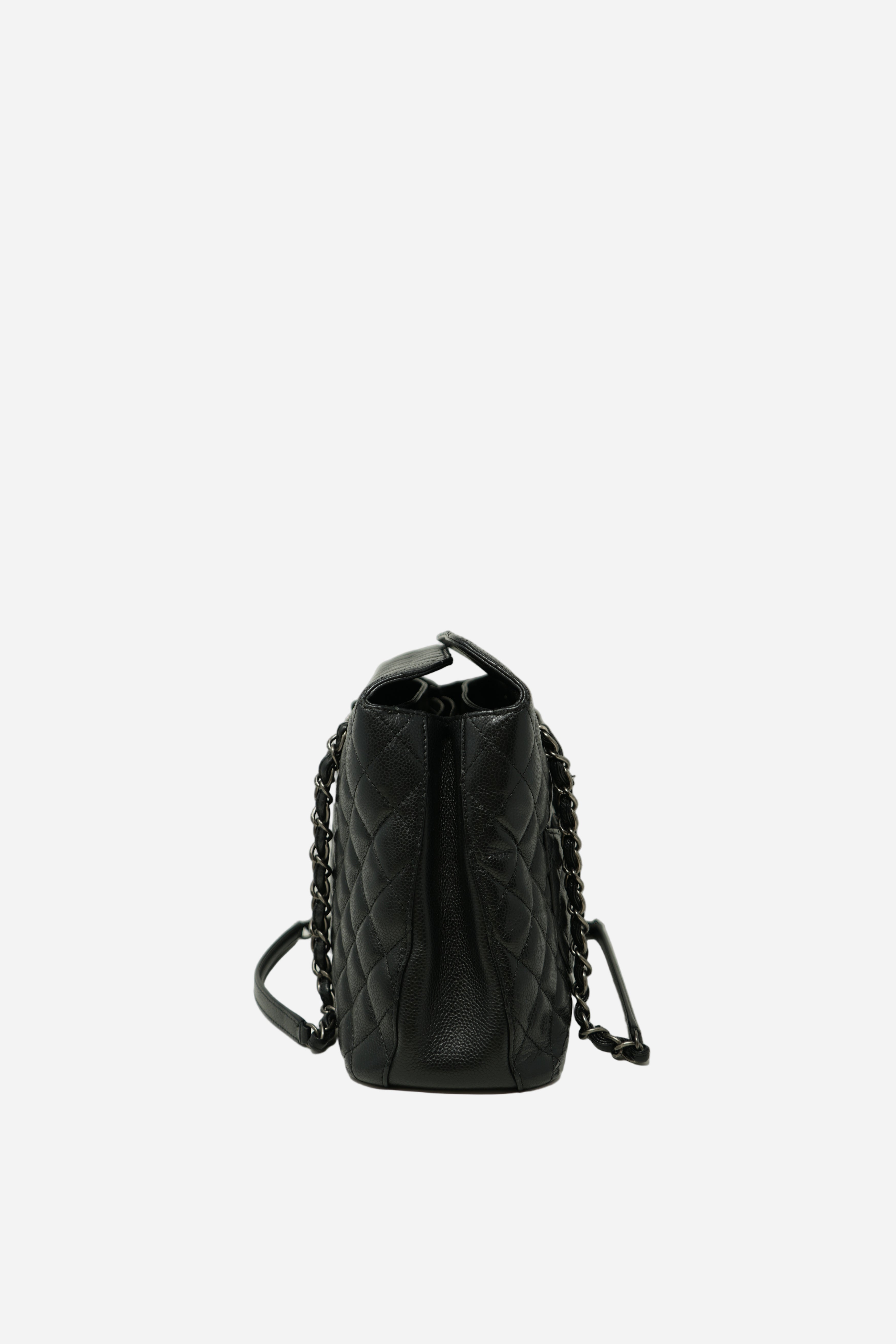 Pre-Owned 2015–2016 Chanel Black Caviar Quilted Shopping Bag