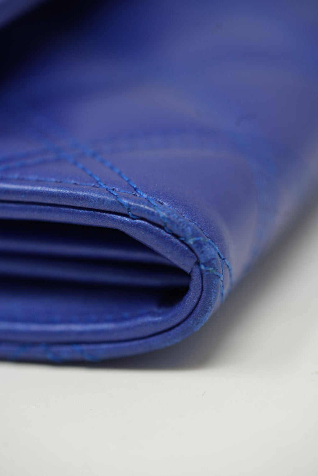 Pre-Owned Chanel Blue Lambskin Long Wallet