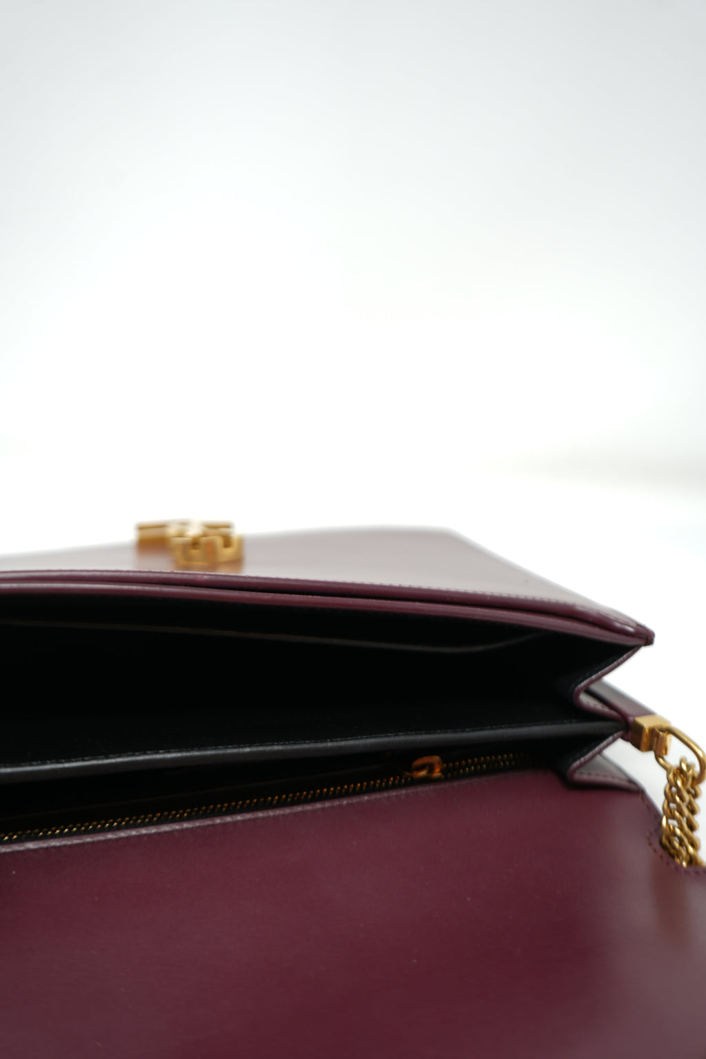 Saint Laurent Red Smooth Calfskin Cassandra Chain Bag