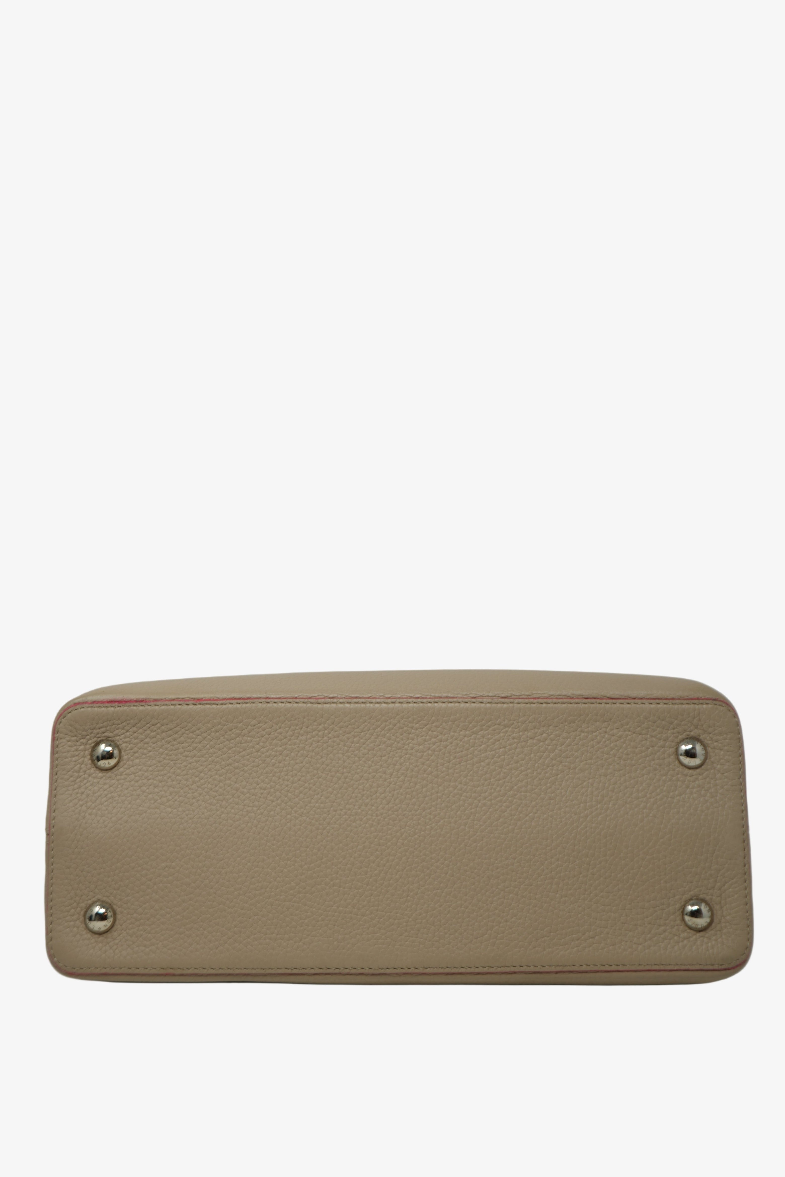 Louis Vuitton 2014 Beige Taurillon Leather Capucines MM Top Handle Bag