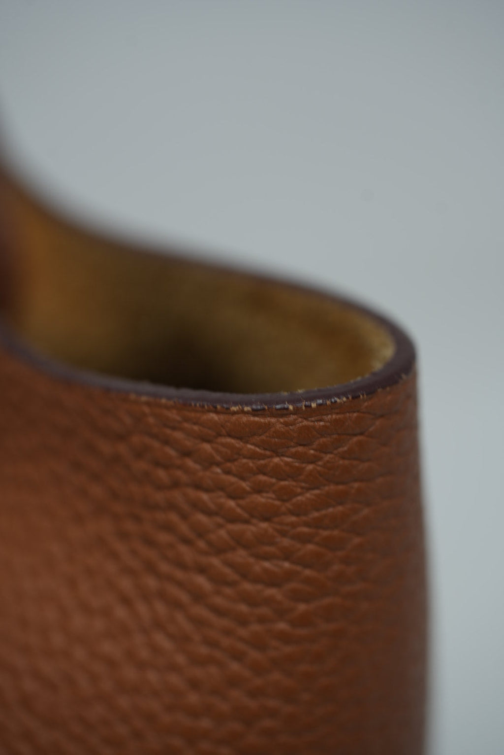 Hermès 2016 Gold Clemence Leather Picotin 18 Handbag