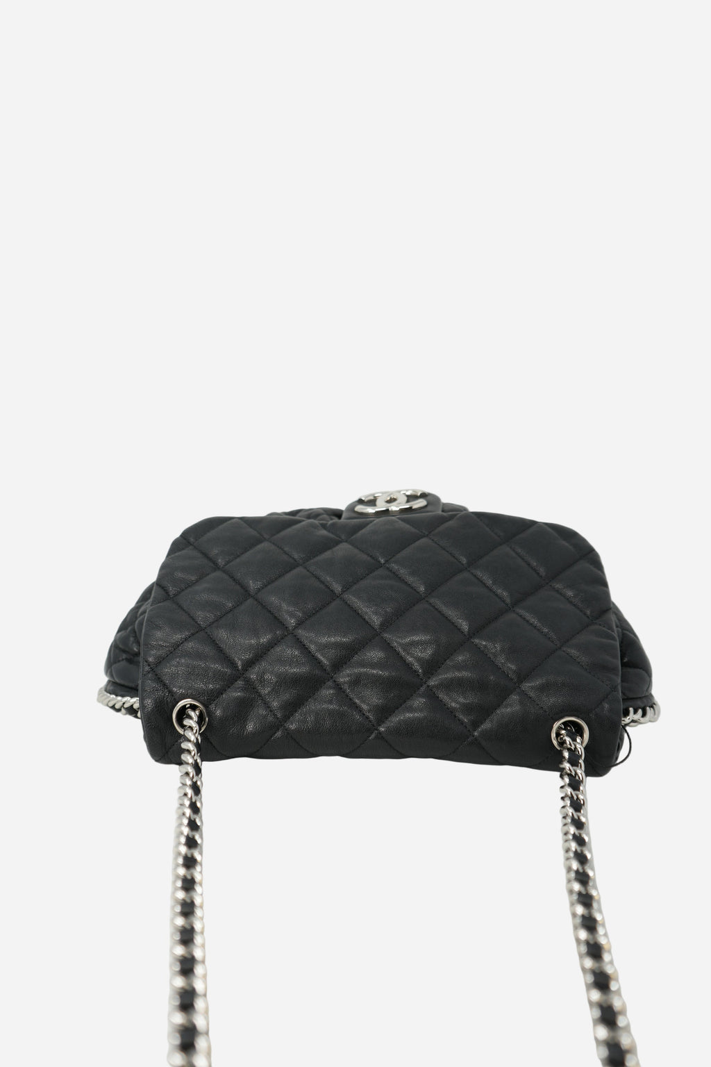 Pre-Owned Chanel 2011-2012 Black Washed Lambskin Quilted Large Chain Around Bag