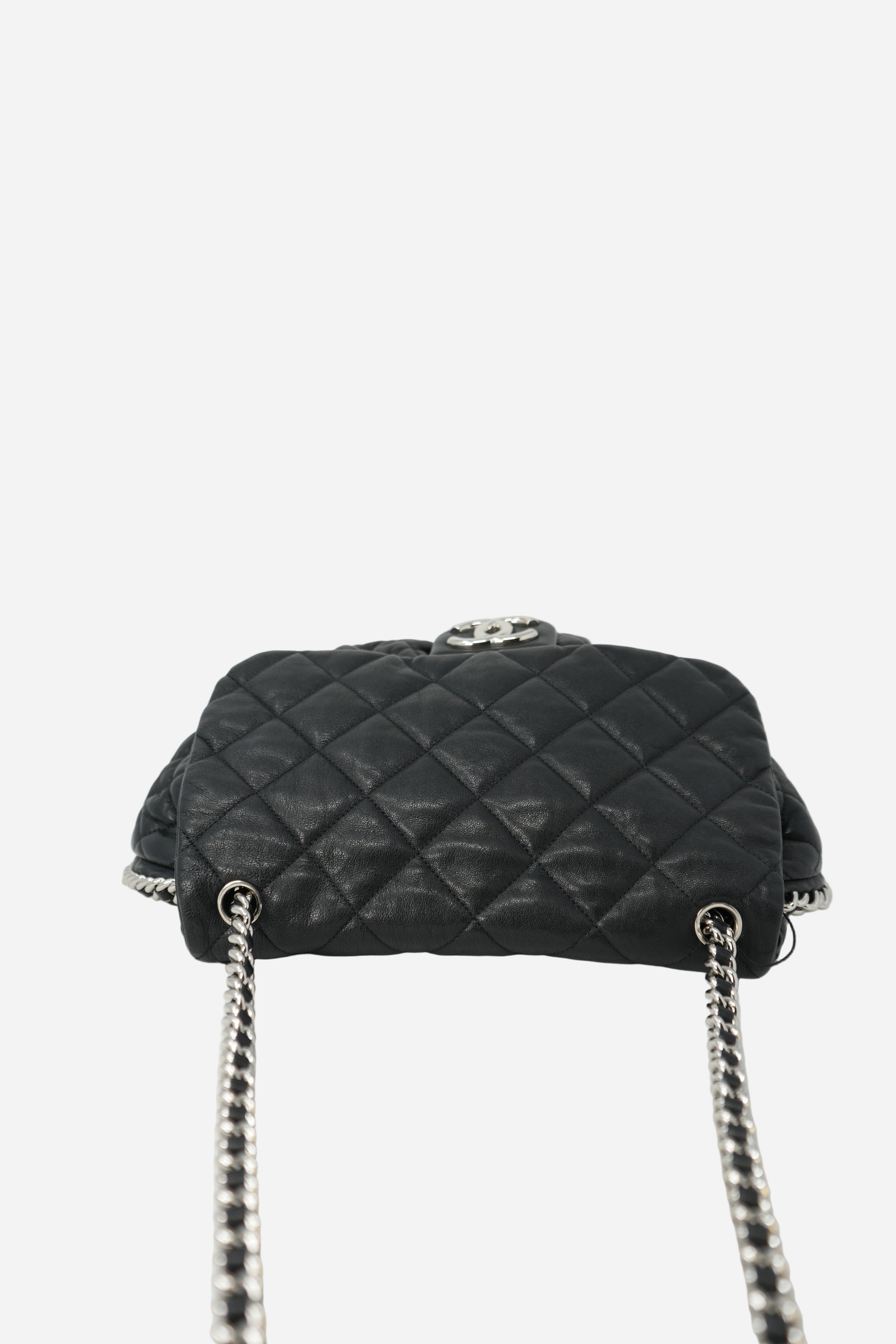 Pre-Owned Chanel 2011-2012 Black Washed Lambskin Quilted Large Chain Around Bag