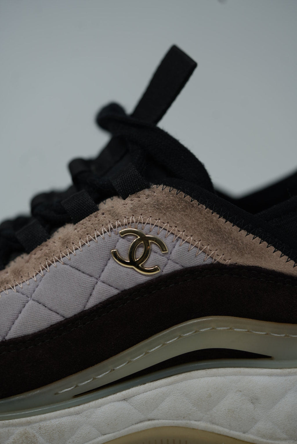 Pre-Owned Chanel Suede Leather Sneakers Size 35.5