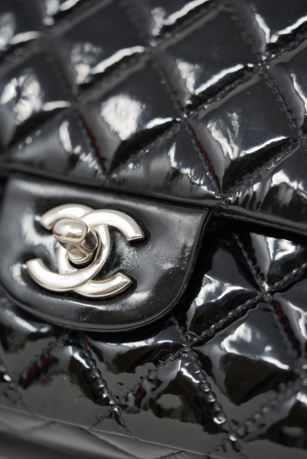 Pre-Owned Chanel Black Medium Patent Classic Double Flap Bag