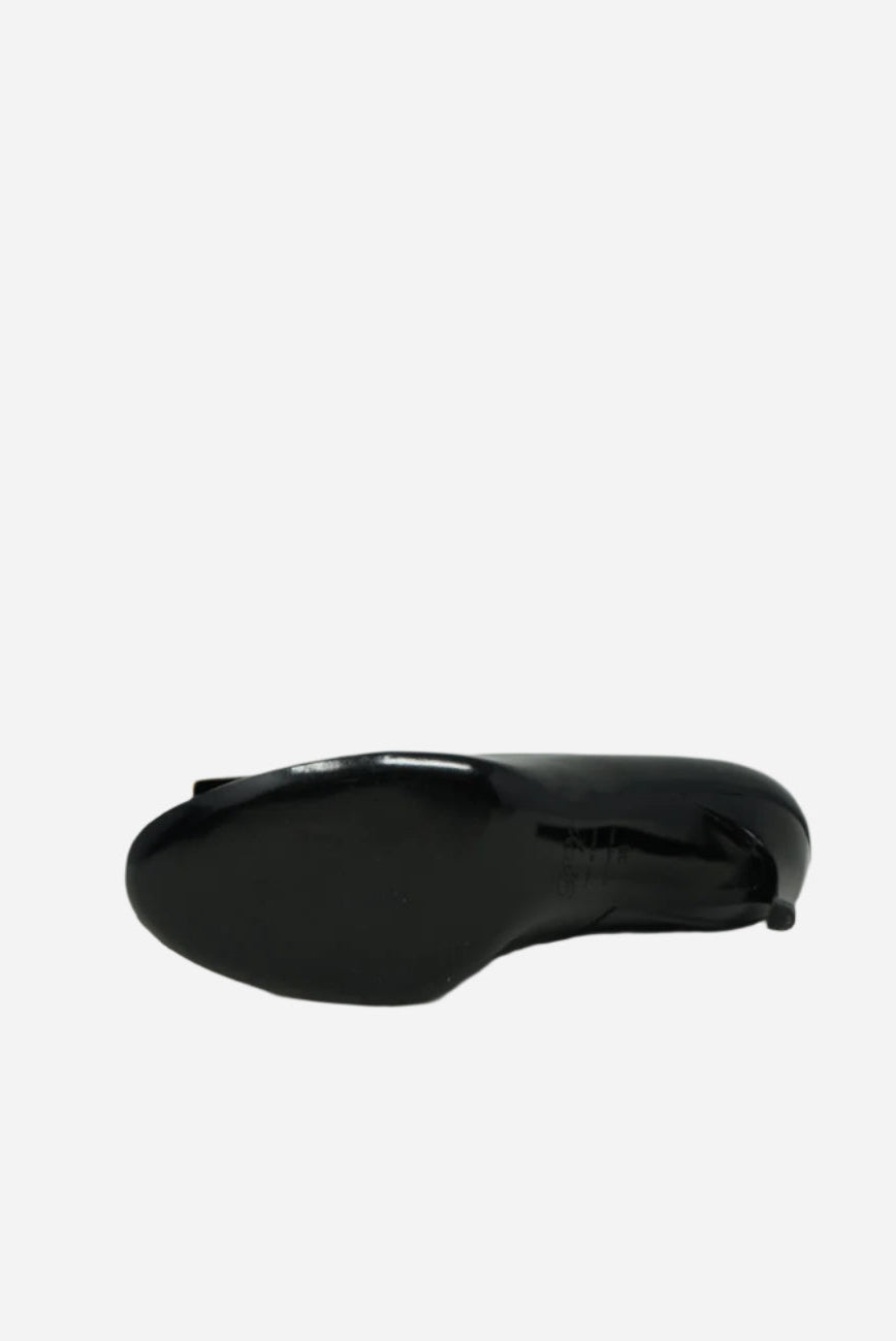 Roger Vivier Black Patent Leather Pumps Size 39