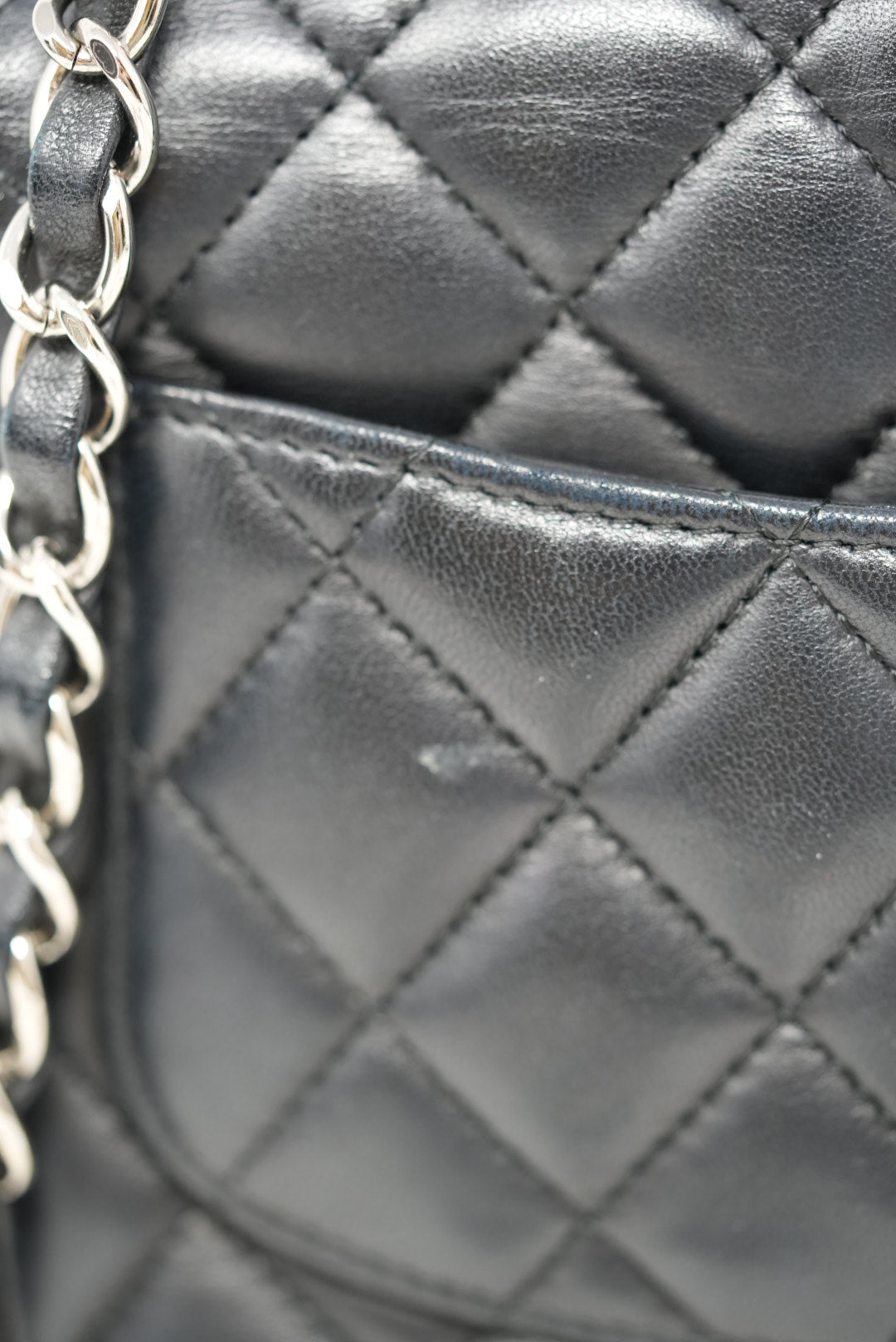 Pre-Owned Chanel 2016 Lambskin Mini Square Flap Bag