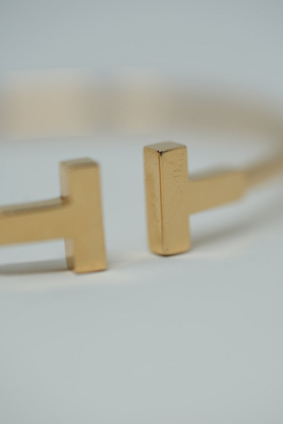 Tiffany 18k Gold T Wire Bracelet