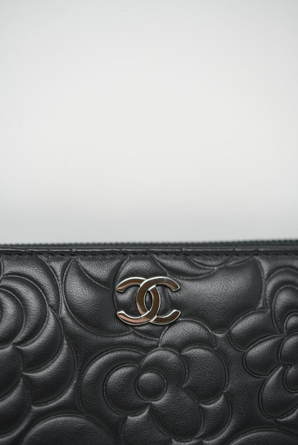 Pre-Owned Chanel Camellia Wallet Never Used 2014