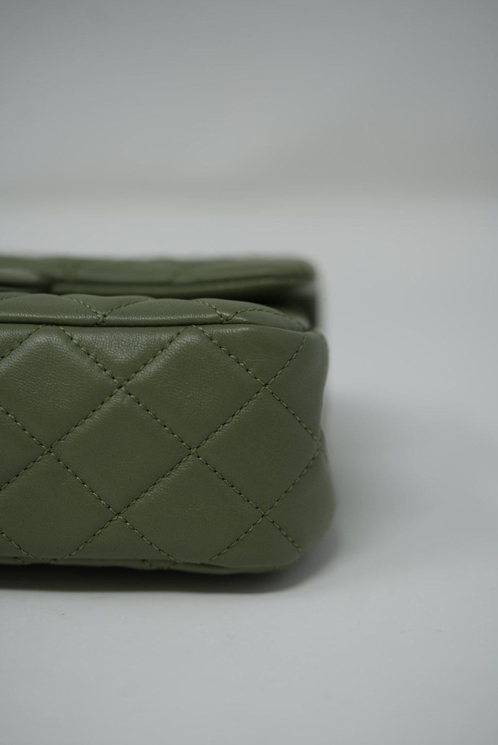 Pre-Owned CHANEL Pearl Crush Mini Rectangular Flap