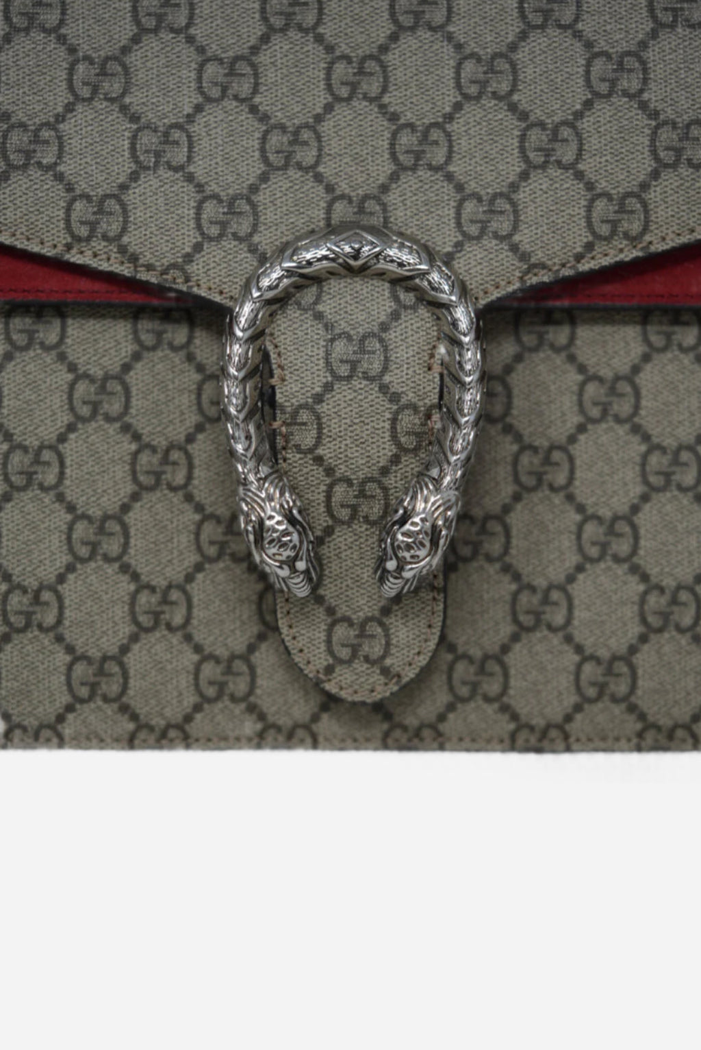 Gucci Dionysus Medium Shoulder Bag