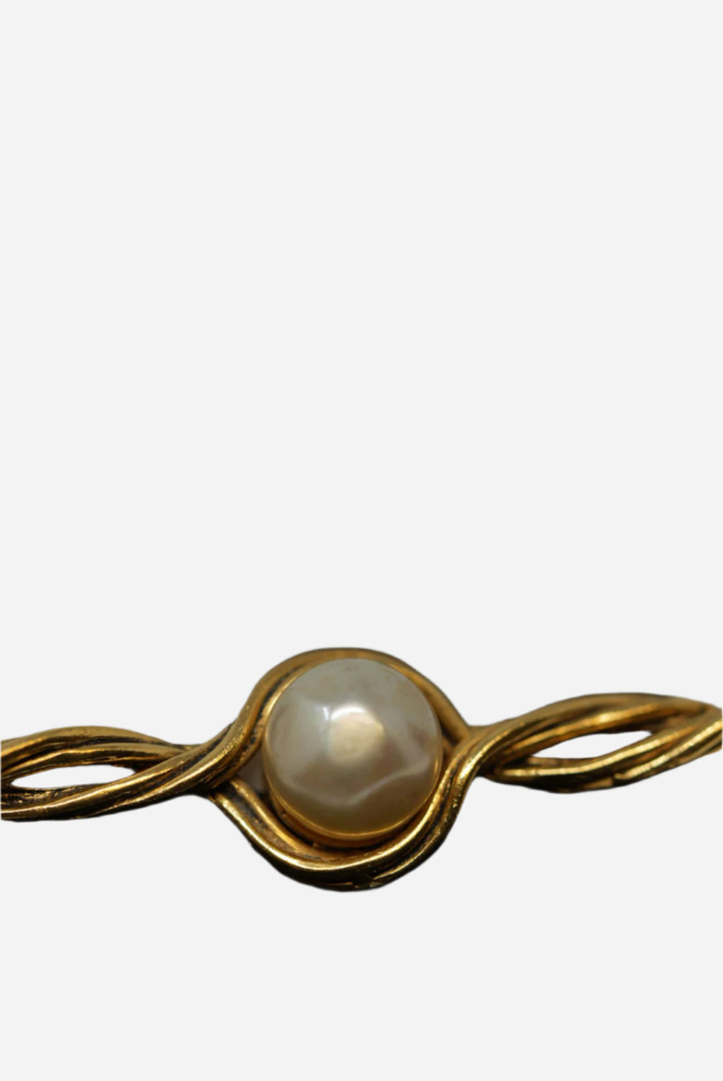 Pre-Owned Chanel Pearl Brooch