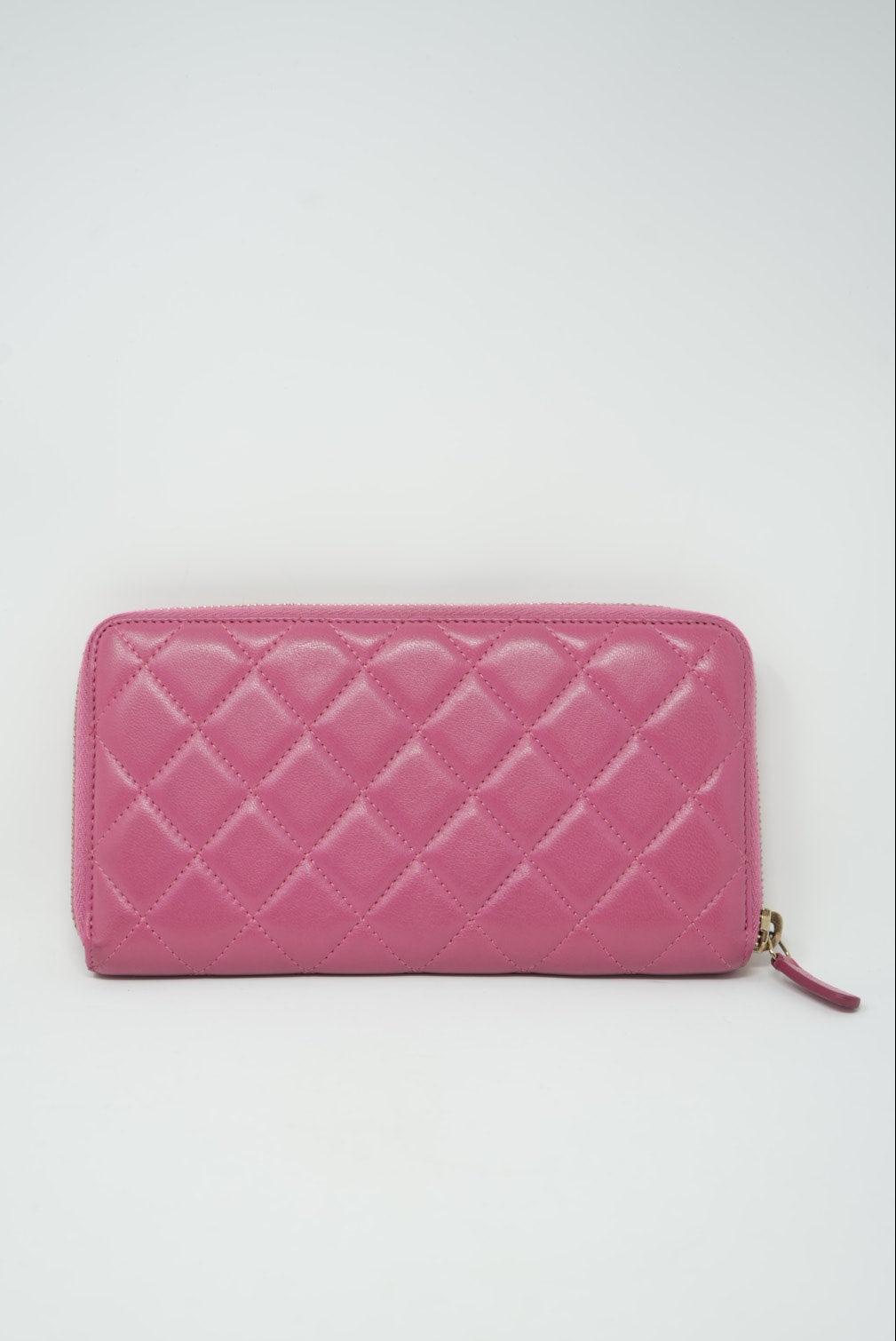 Pre-owned Chanel 2013 Pink Lambskin Long Wallet